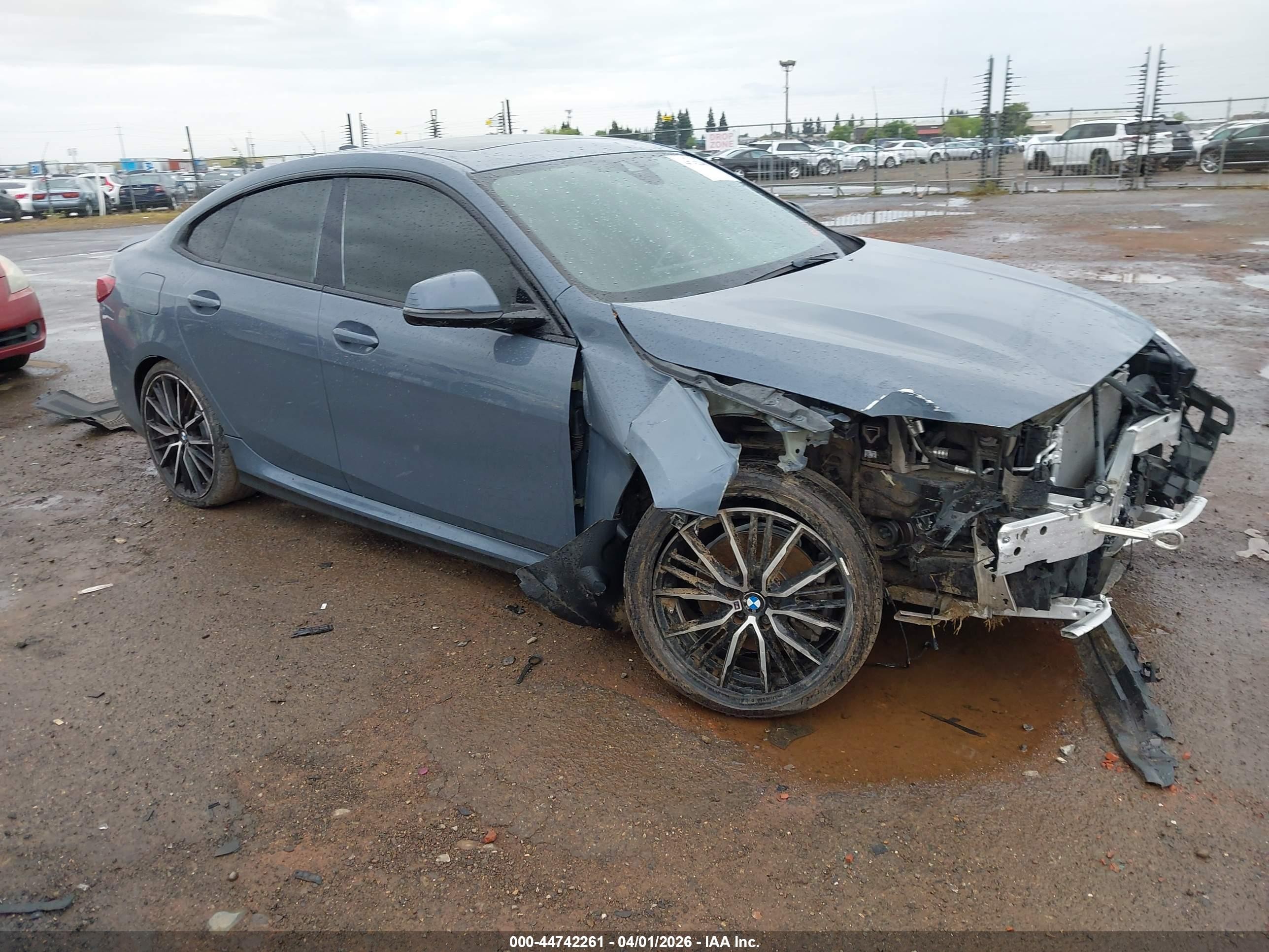 2022 BMW 2 Series 228i, VIN WBA53AK00N7K28768 — Front end