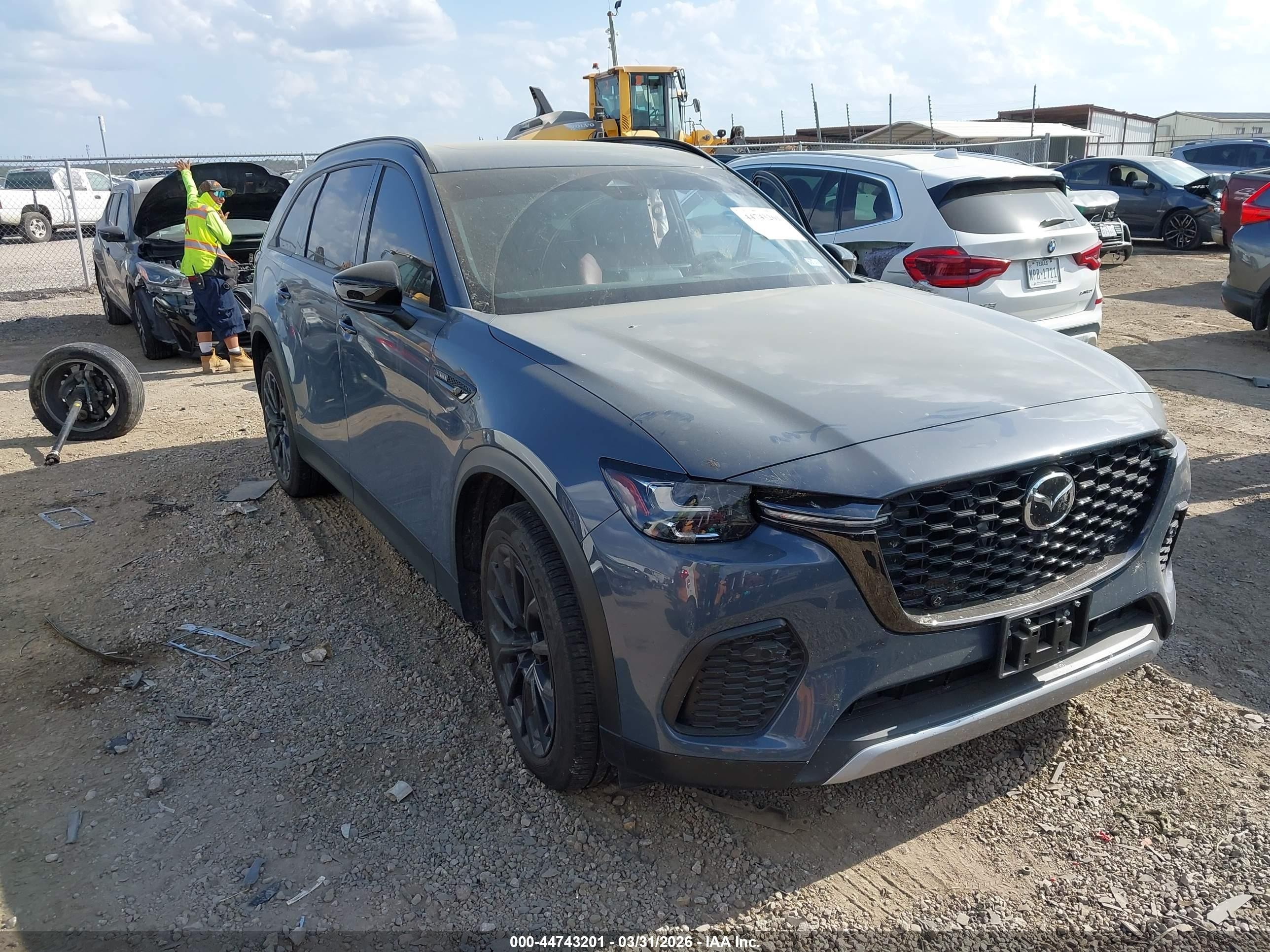 2025 Mazda CX-70 Premium Plus, VIN JM3KJEHD4S1129650 — Side