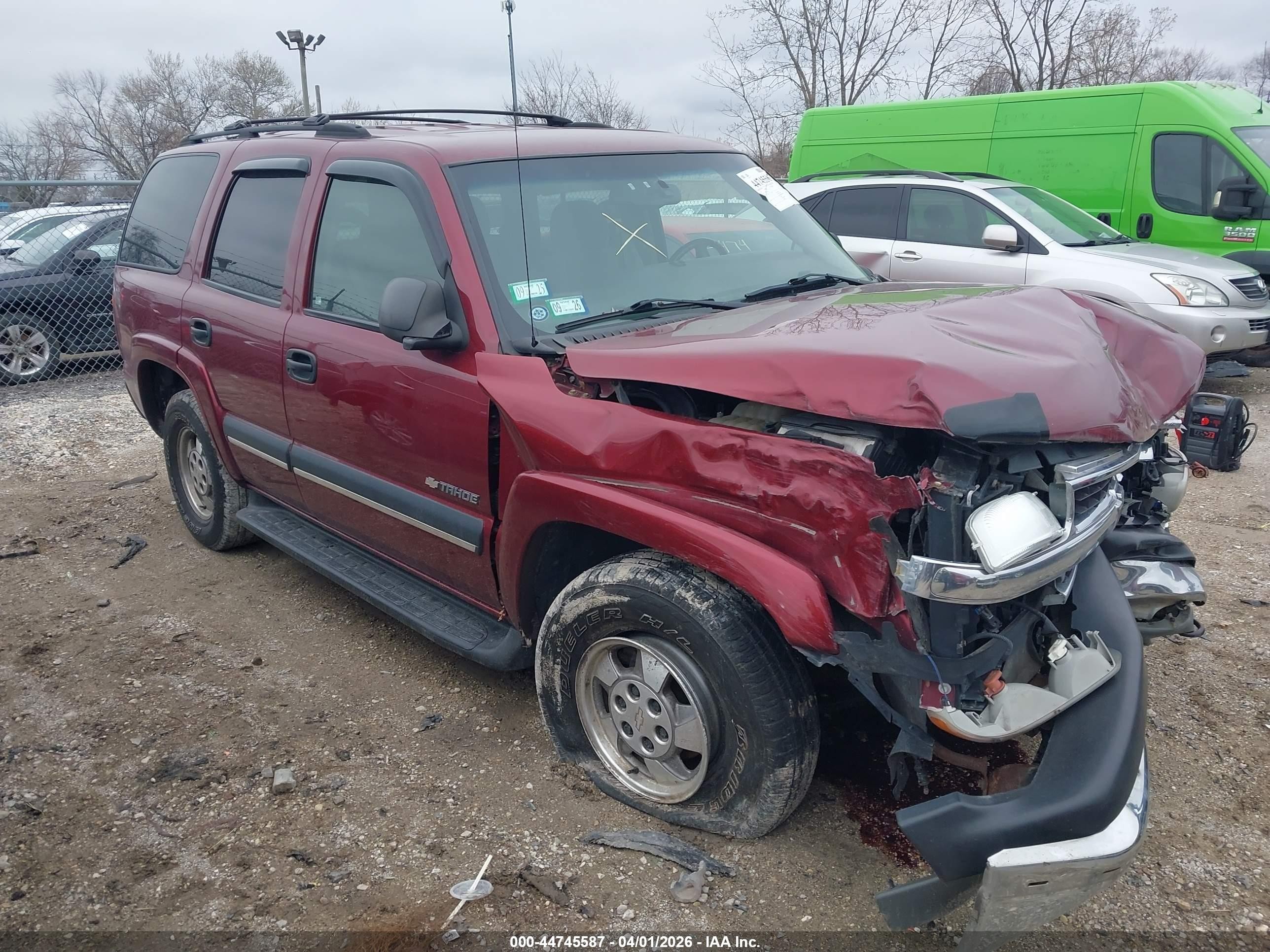 2003 Chevrolet Tahoe LT, VIN 1GNEK13Z43J236107 — Front end