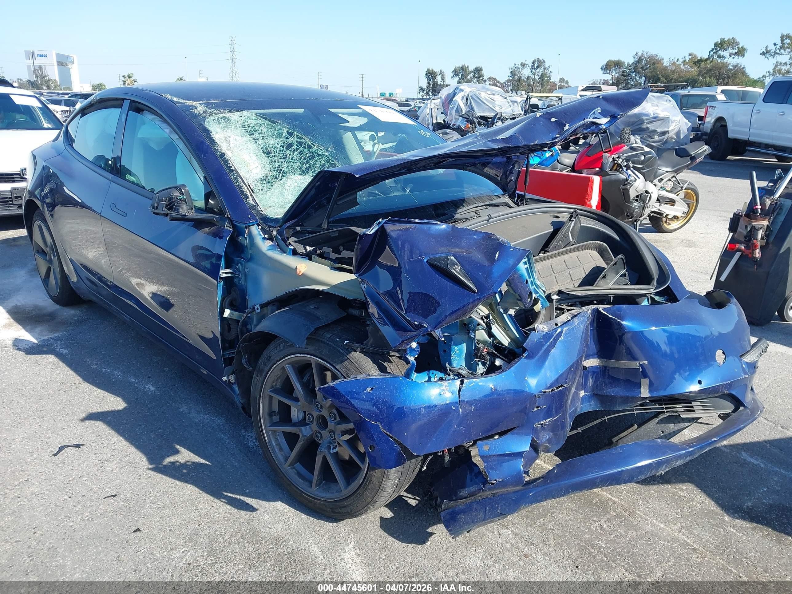 2022 Tesla Model 3, VIN 5YJ3E1EA2NF356755 — Front end
