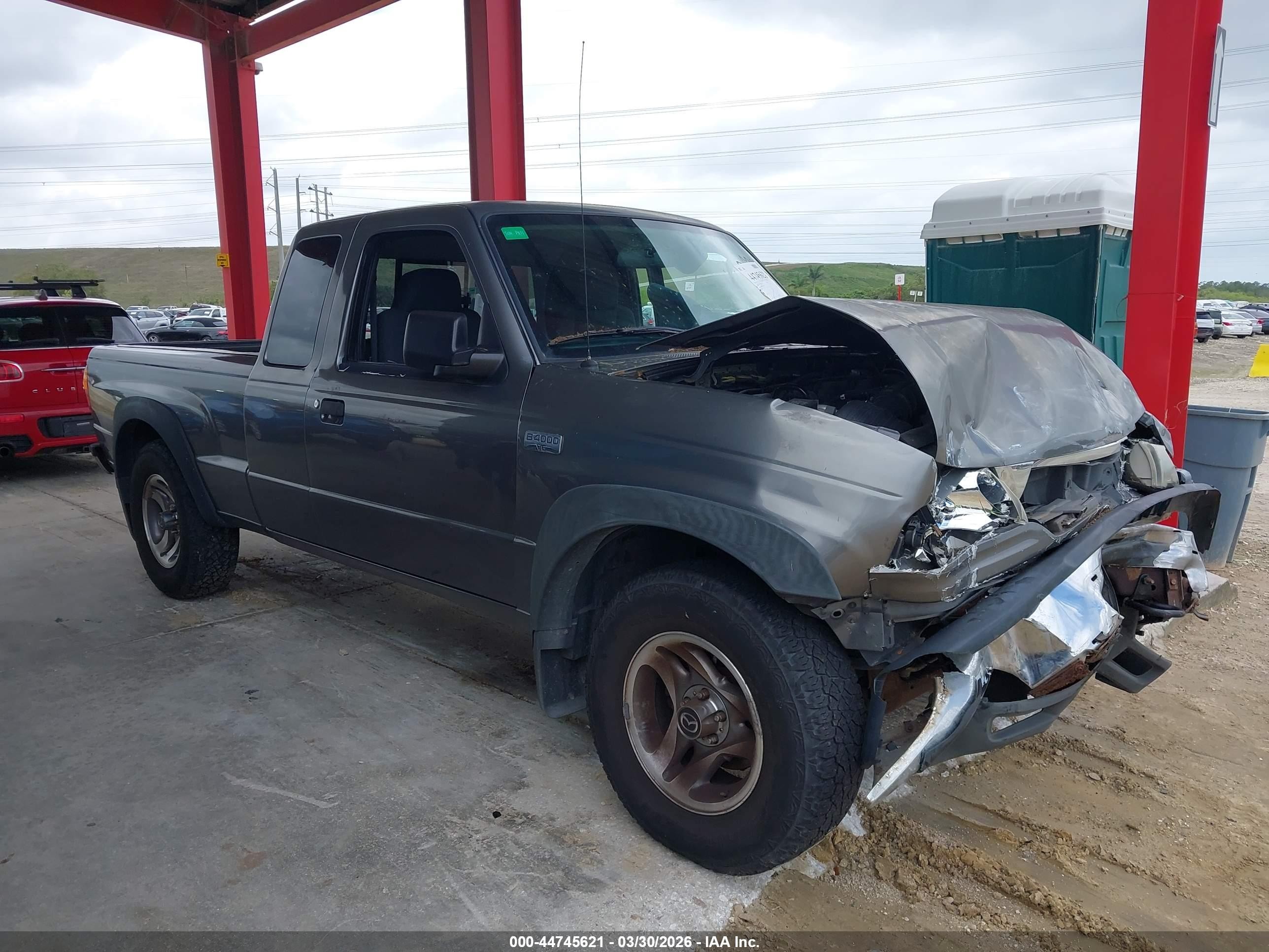2007 Mazda B-Series, VIN 4F4ZR47E07PM03362 — Перед