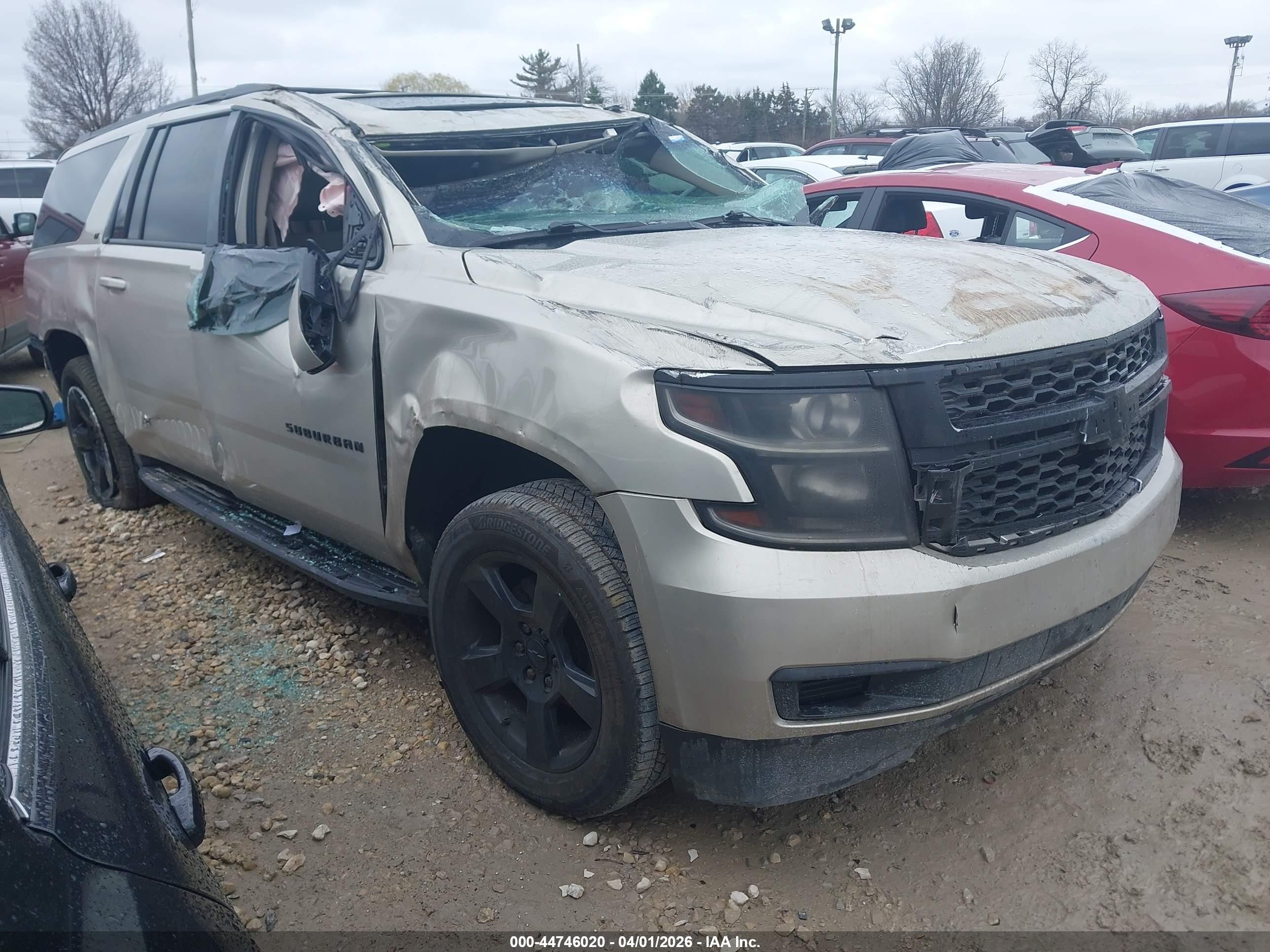 2016 Chevrolet Suburban LT, VIN 1GNSKHKC9GR409393 — Опрокидывание
