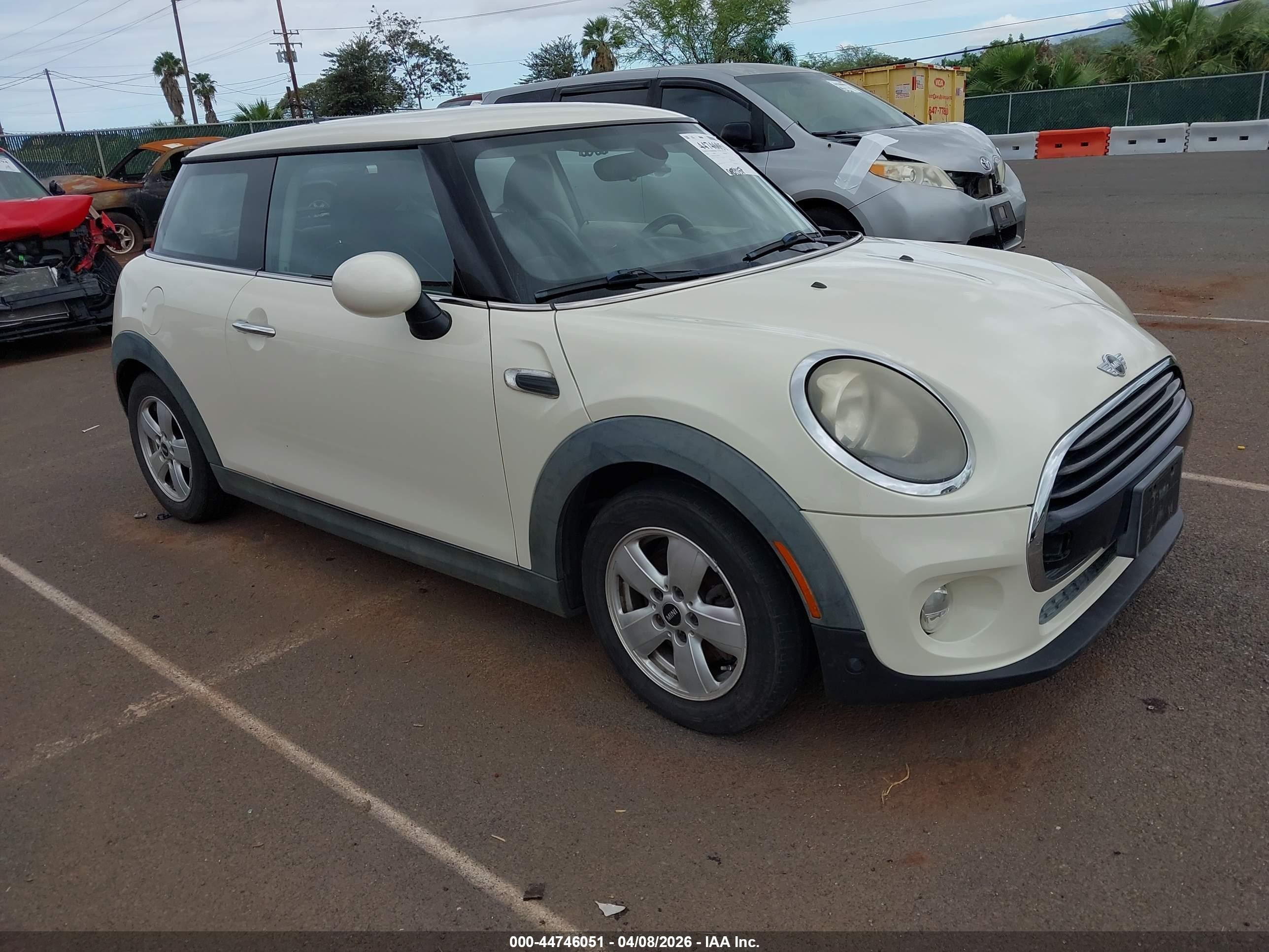 2016 MINI Hardtop, VIN WMWXP5C58G3B14013 — Вода / потоп