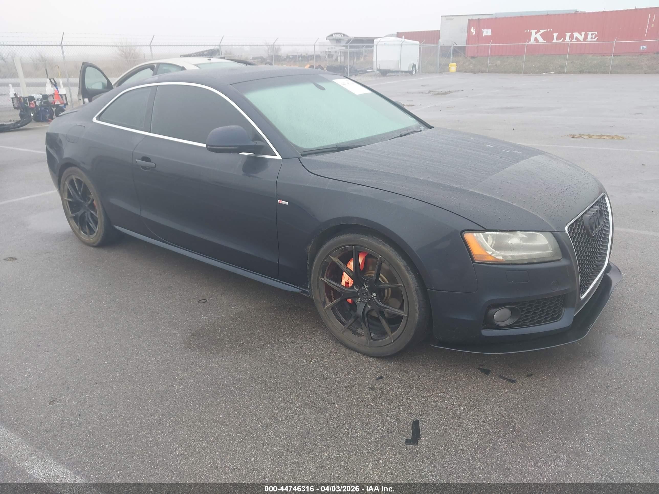 2009 Audi A5, VIN WAUDK78TX9A040402 — Зад