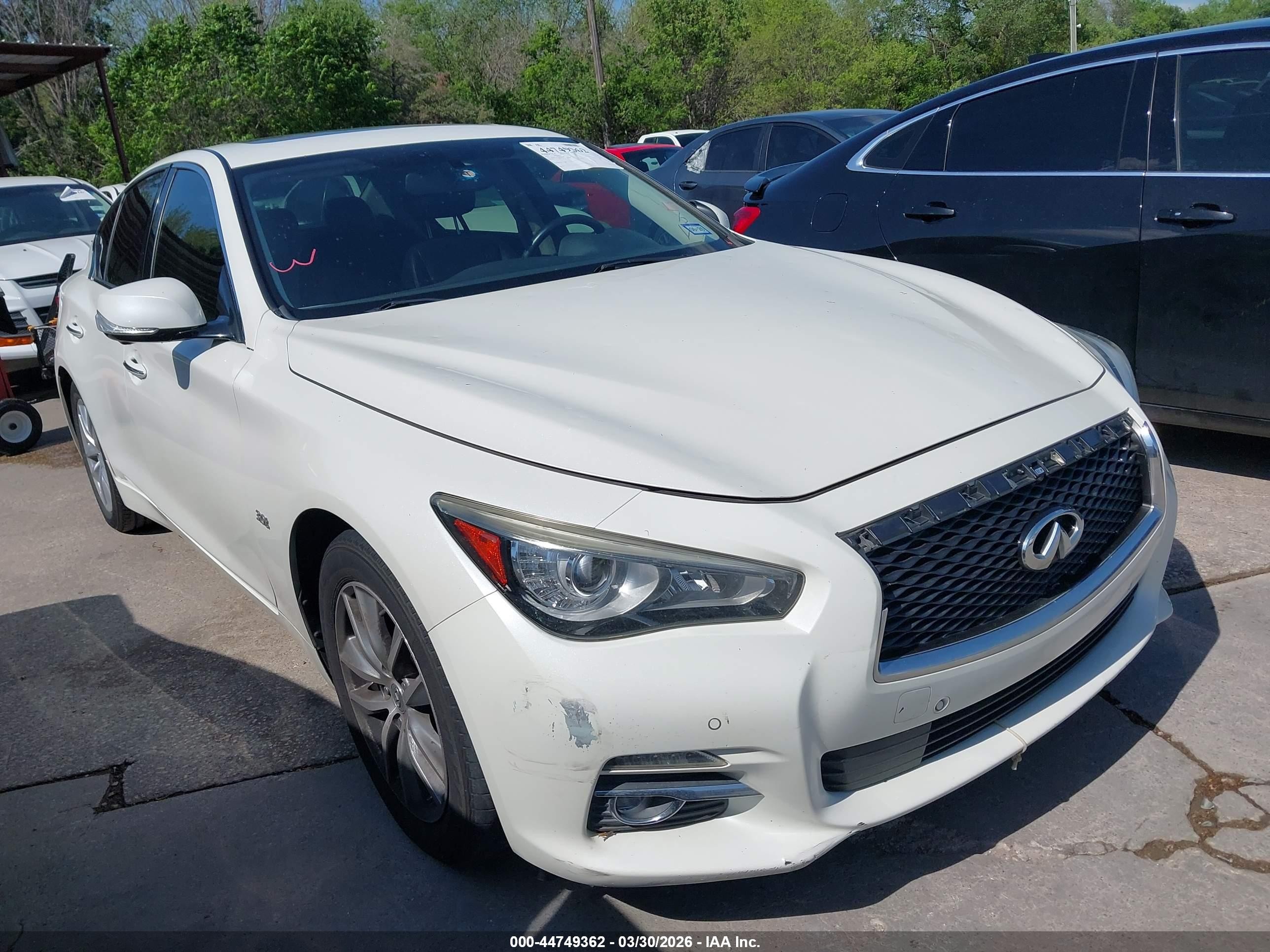 2016 Infiniti Q50 Premium, VIN JN1EV7AP7GM304184 — Hail