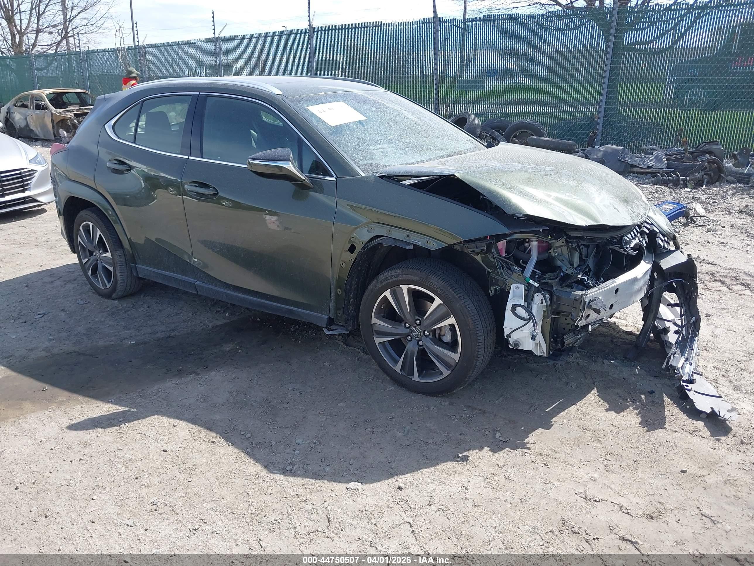 2023 Lexus UX 250h Premium, VIN JTHP9JBHXP2067215 — Перед