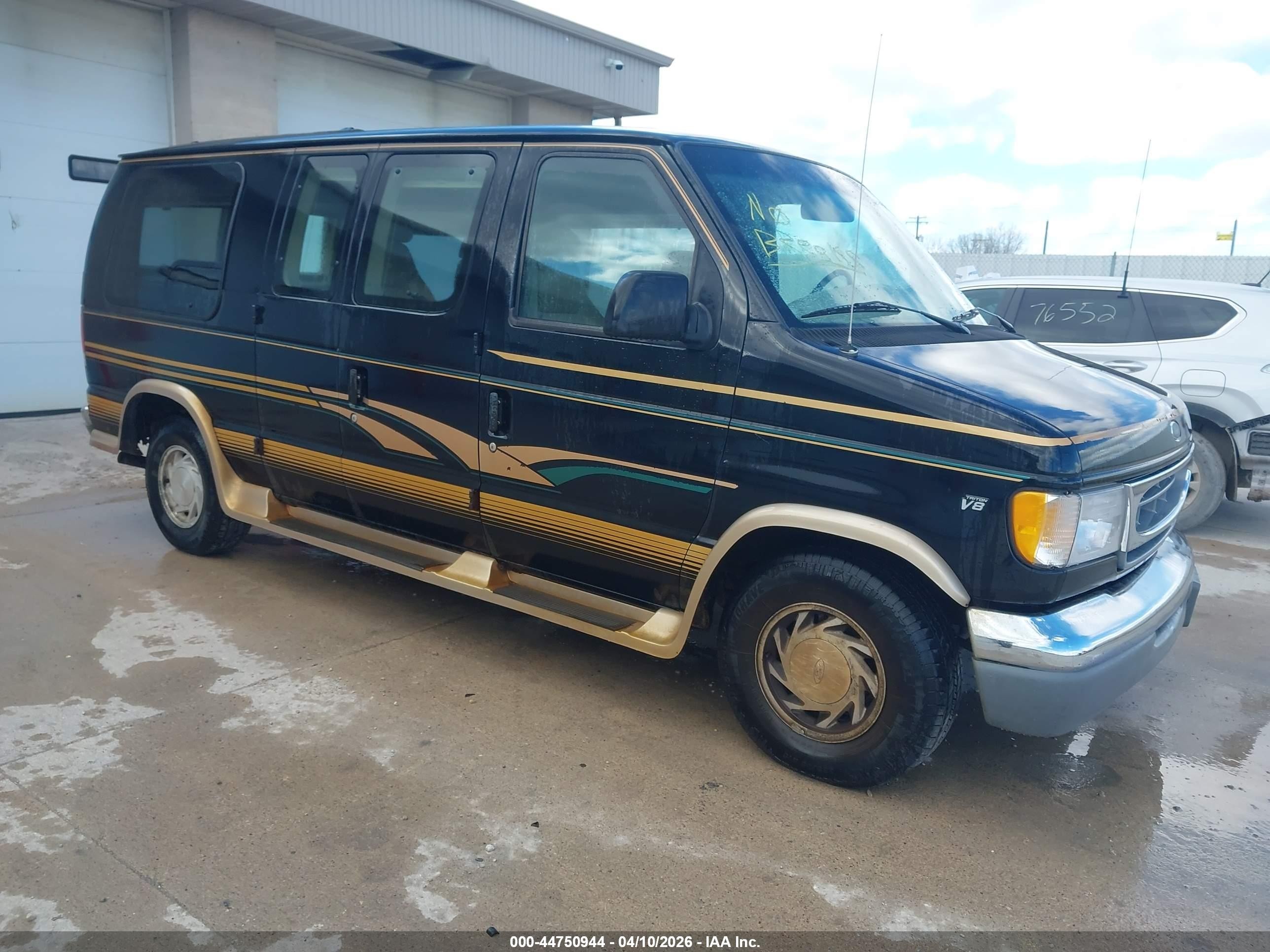 1999 Ford Econoline Cargo, VIN 1FDRE14L9XHA44900 — Mechanical