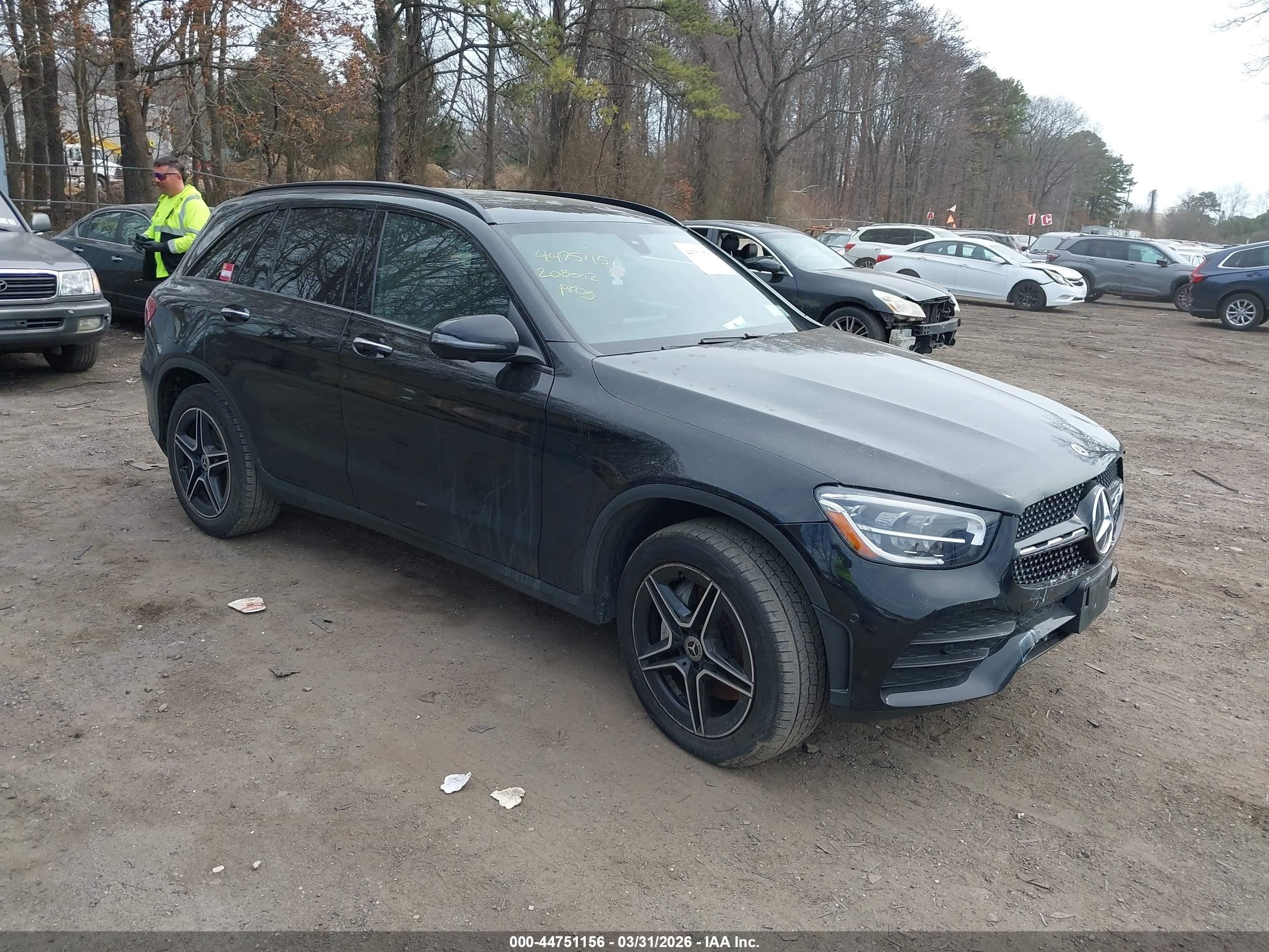 2020 Mercedes-Benz GLC 300, VIN W1N0G8EB3LF865236 — Front end