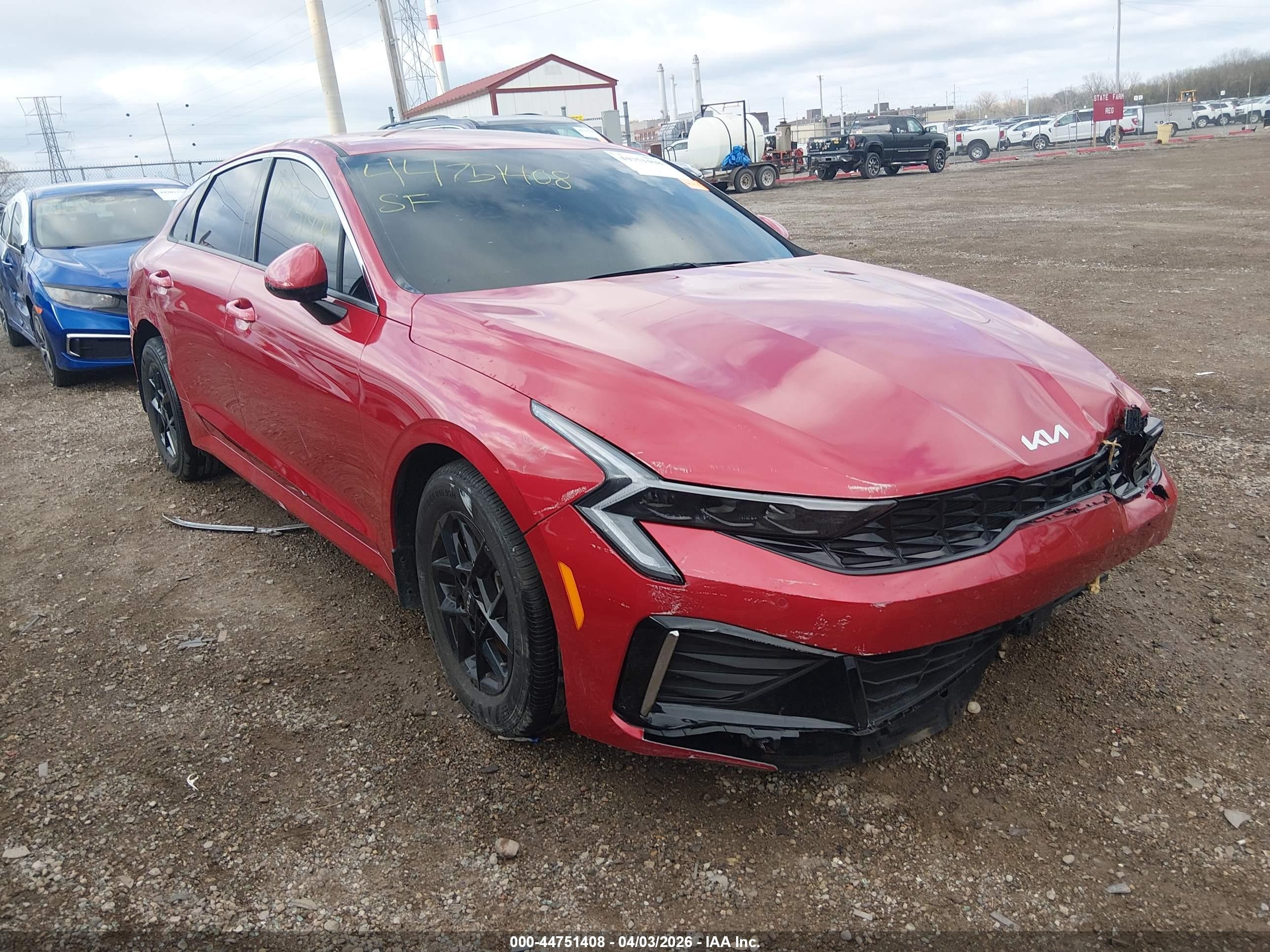 2025 Kia K5 LXS, VIN KNAG24J78S5293984 — Front end