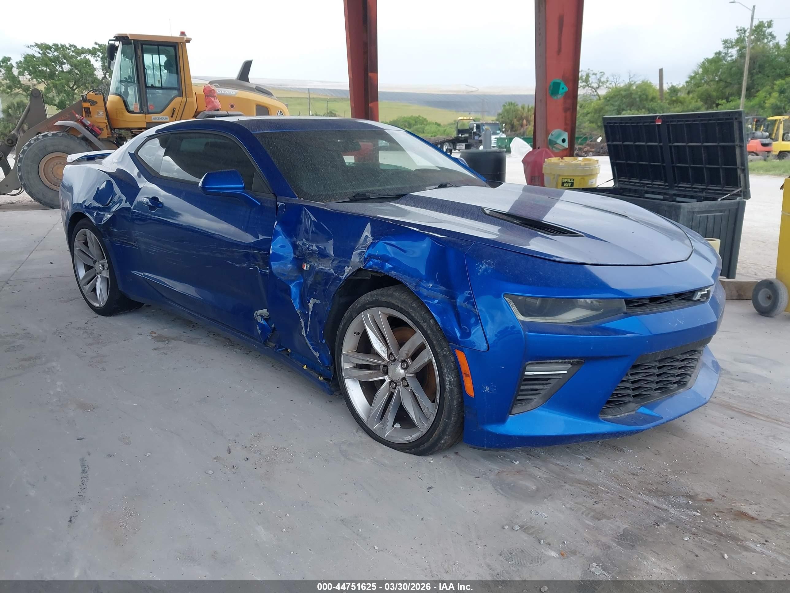 2017 Chevrolet Camaro 1SS, VIN 1G1FF1R72H0180682 — Side