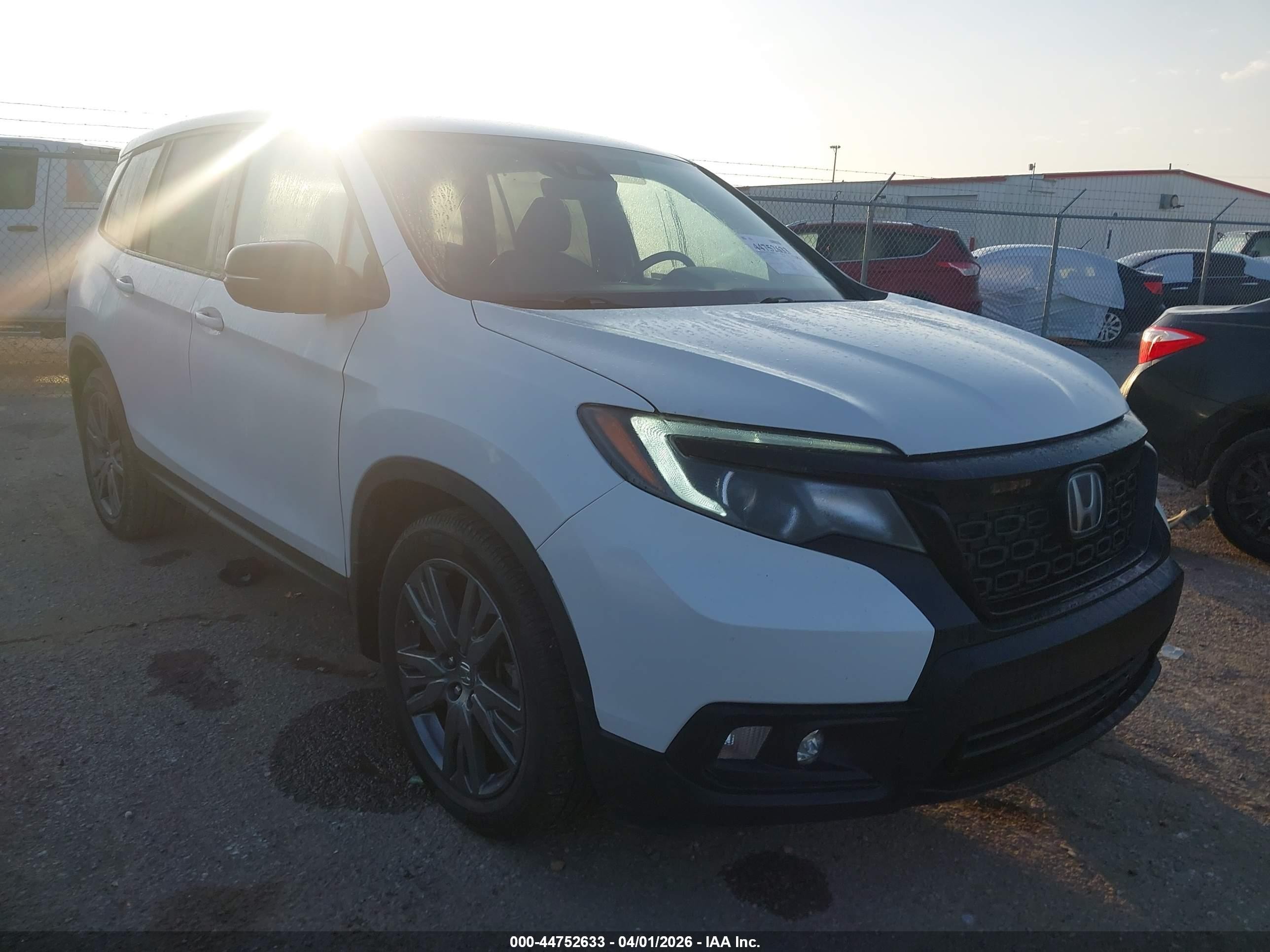 2021 Honda Passport EX-L, VIN 5FNYF7H59MB002752 — Frame damage