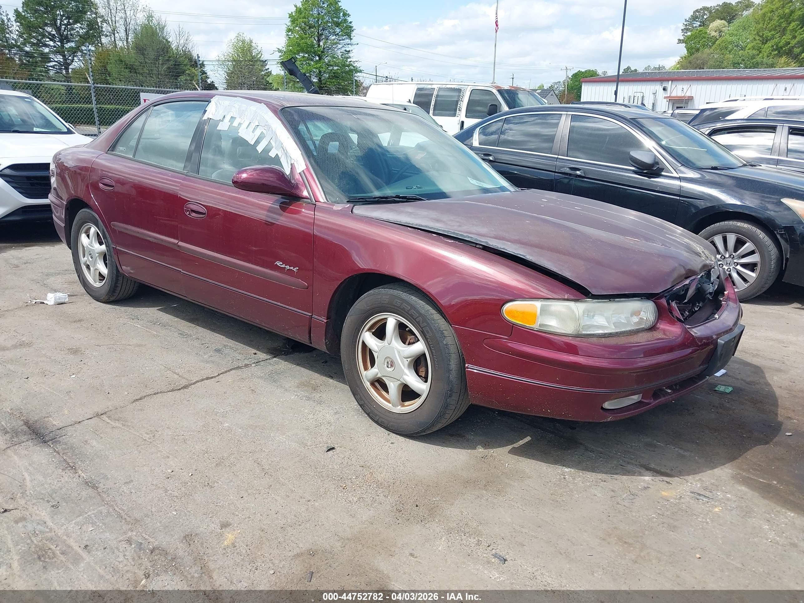2001 Buick Regal LS, VIN 2G4WB55K511165569 — Перед