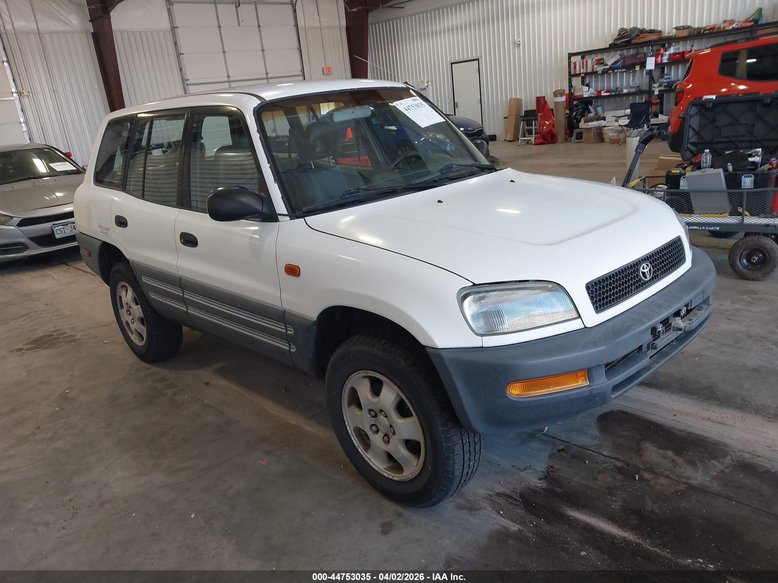 1997 Toyota RAV4, VIN JT3GP10V6V7011597 — Roof