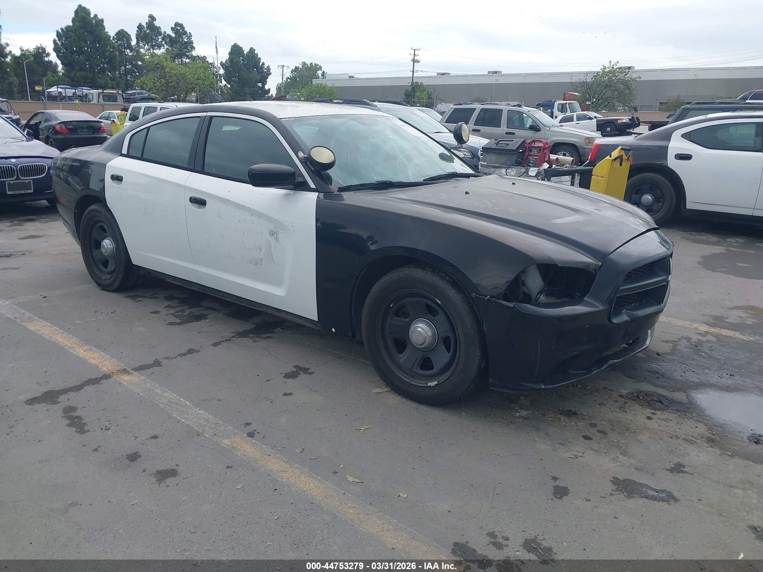 2013 Dodge Charger Police, VIN 2C3CDXAT5DH715090 — Front end