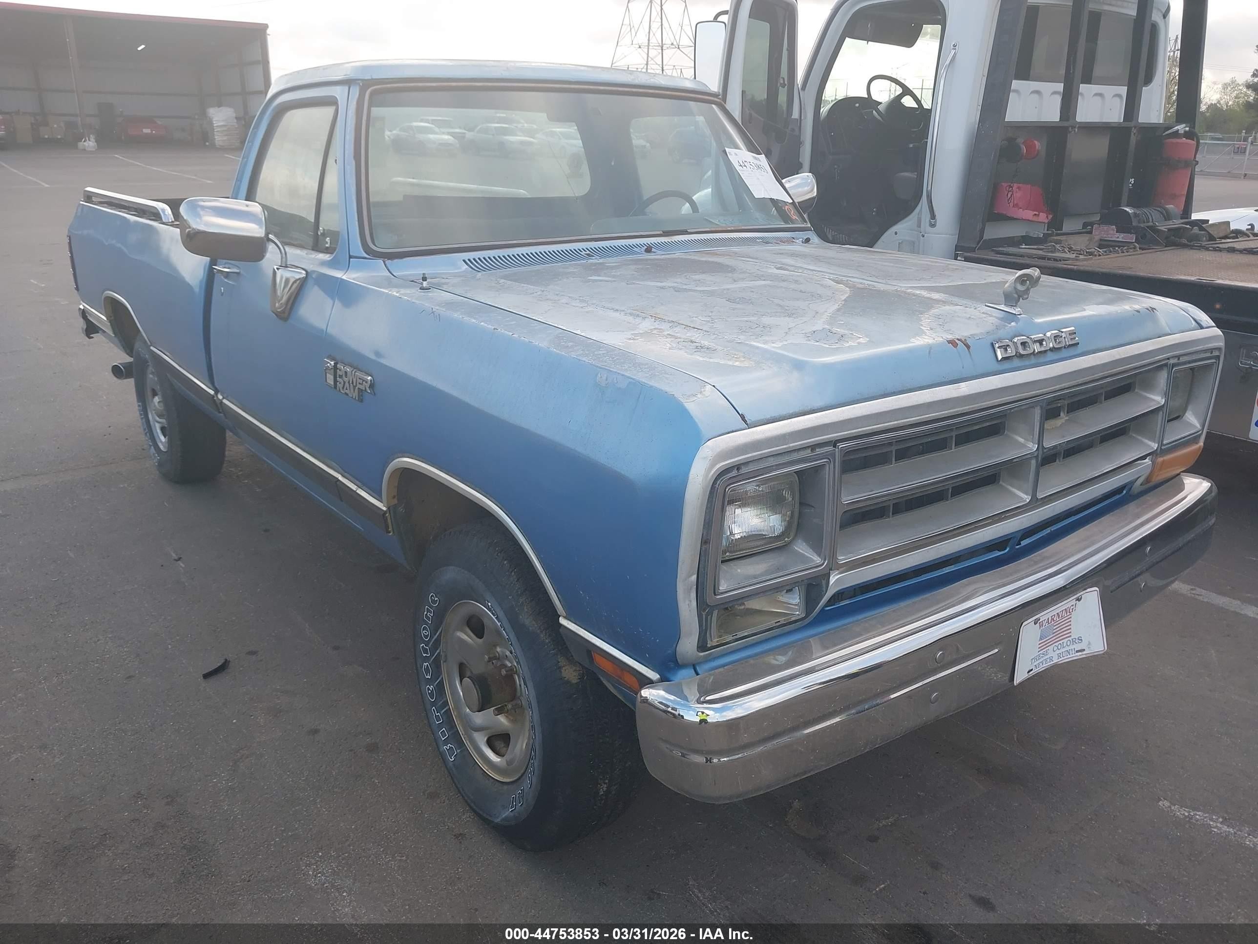1989 Dodge W SERIES, VIN 1B7HM06X0KS130573 — Normal wear