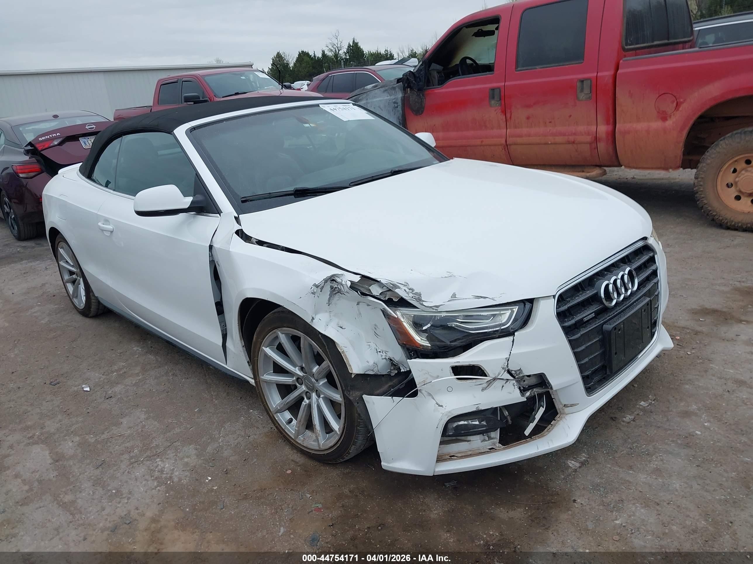 2017 Audi A5 Cabriolet Sport, VIN WAUD2AFH8HN003254 — Перед