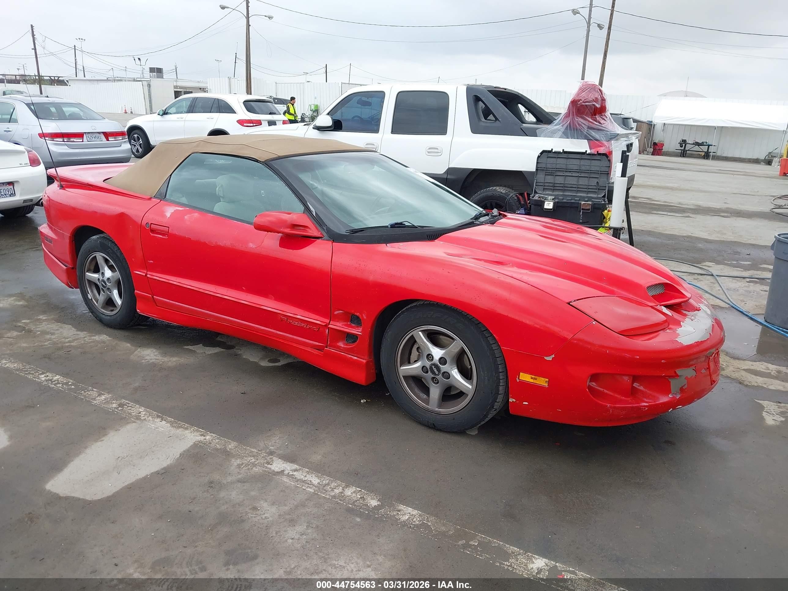 2002 Pontiac Firebird Firebird, VIN 2G2FS32K722103846 — All over