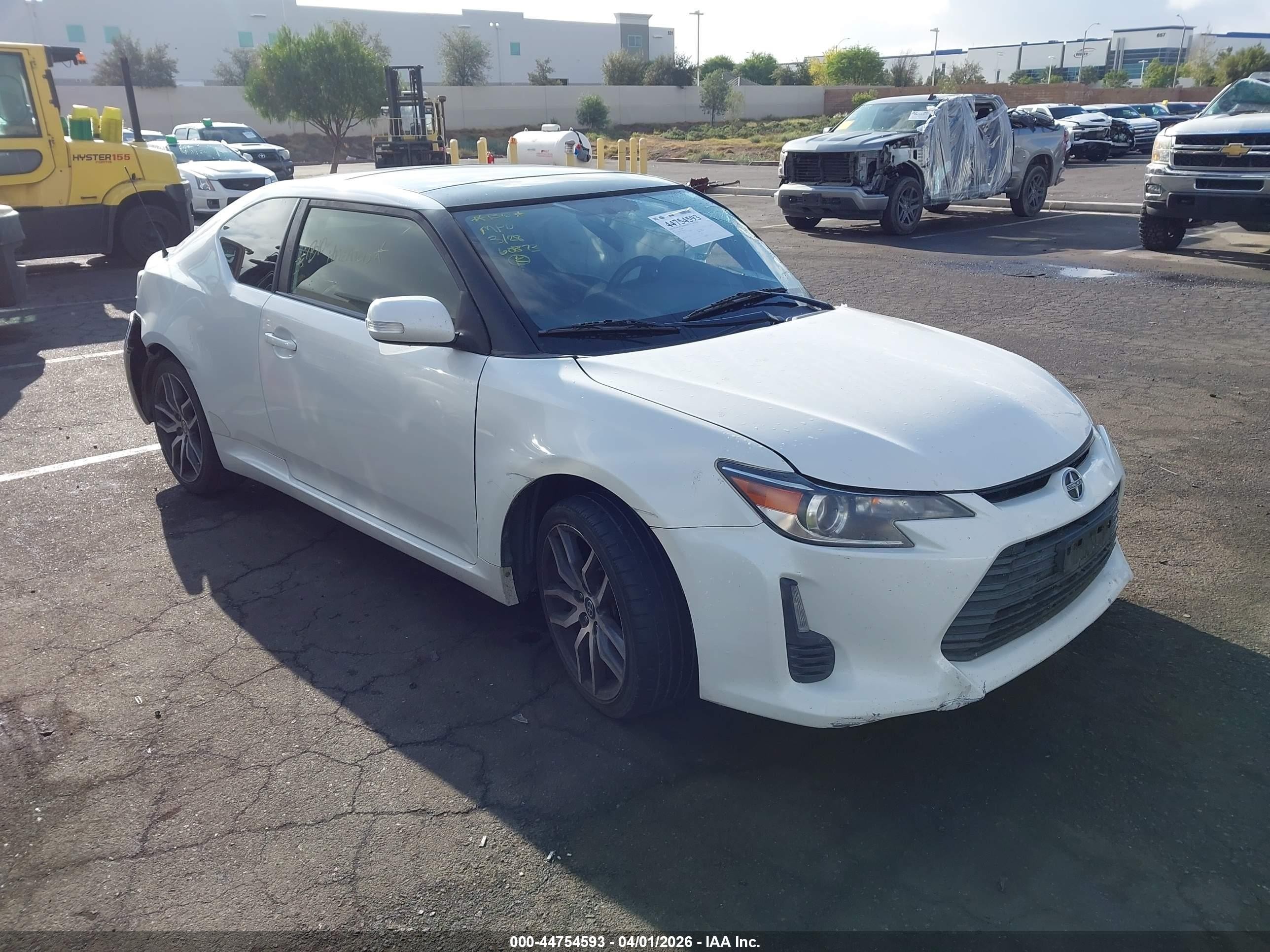 2015 Scion tC, VIN JTKJF5C72FJ013580 — Side