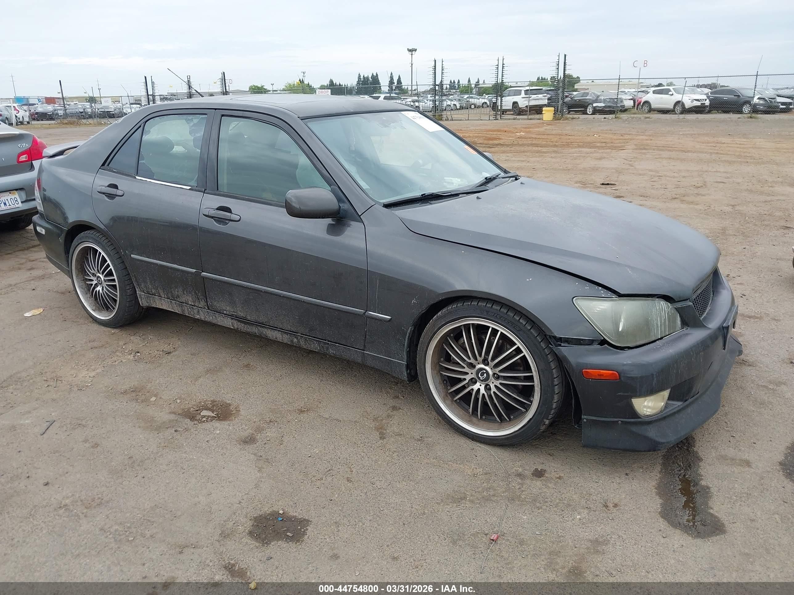 2003 Lexus IS 300/350, VIN JTHBD192X30076013 — Биологическое загрязнение