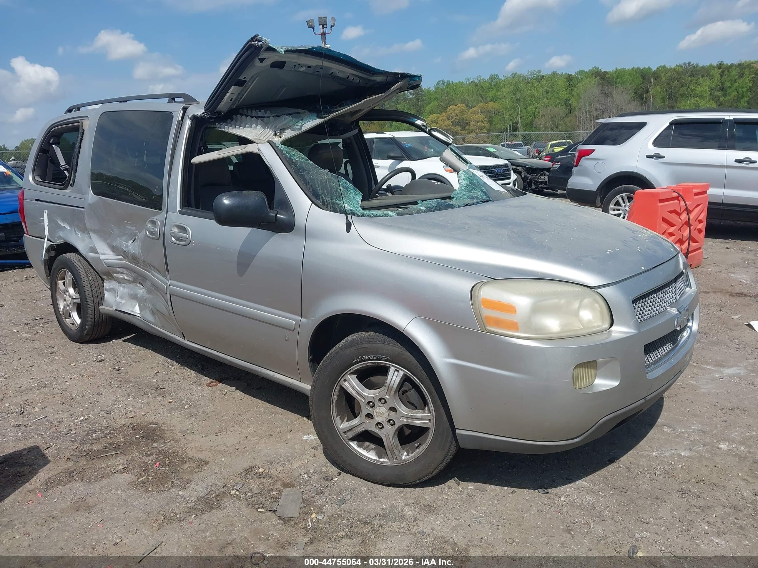 2007 Chevrolet Uplander 2LT, VIN 1GNDV33107D120545 — Rollover