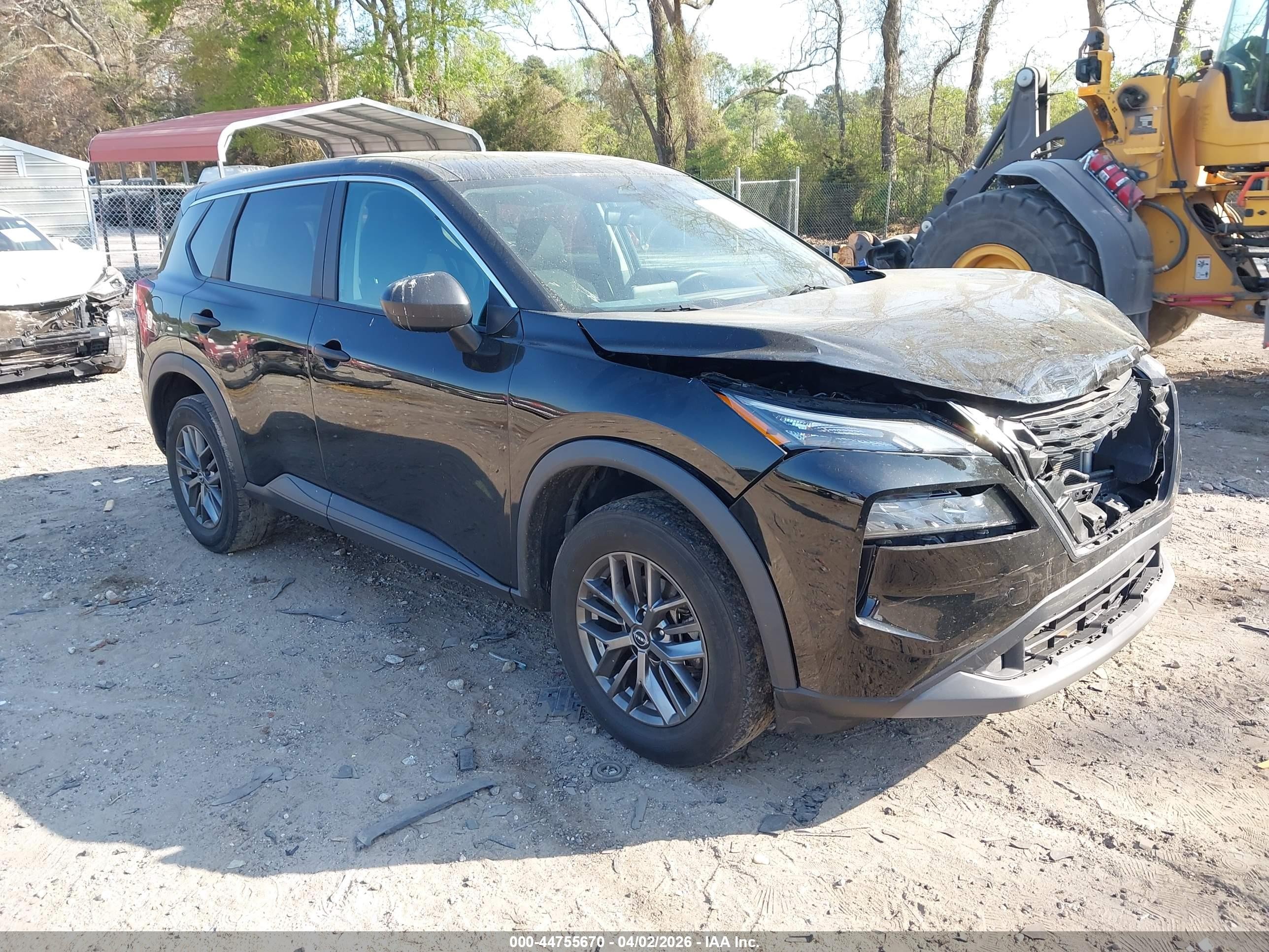 2023 Nissan Rogue S, VIN 5N1BT3AB7PC798535 — Перед