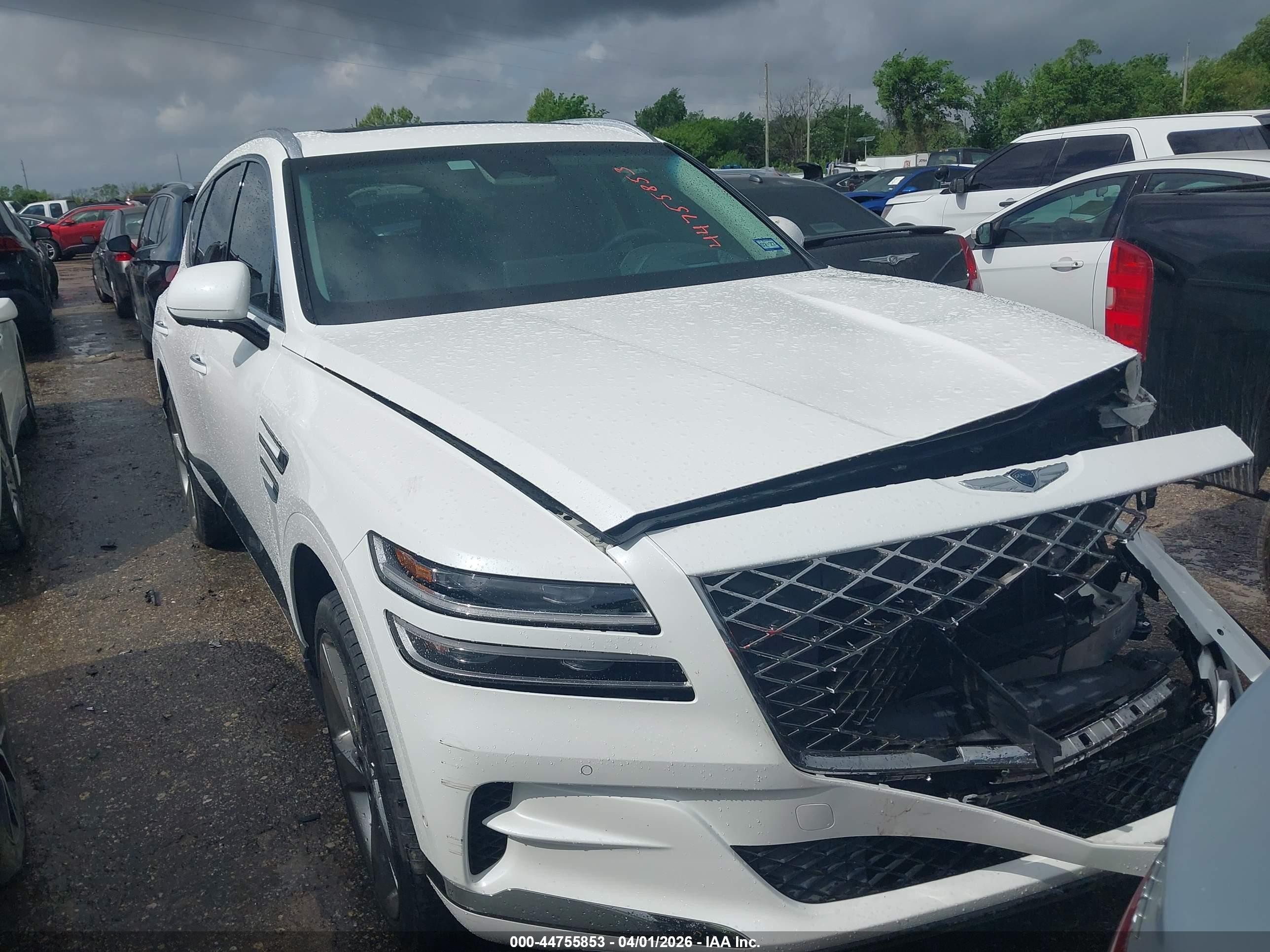 2024 Genesis GV80, VIN KMUHCESCXRU184199 — Front end