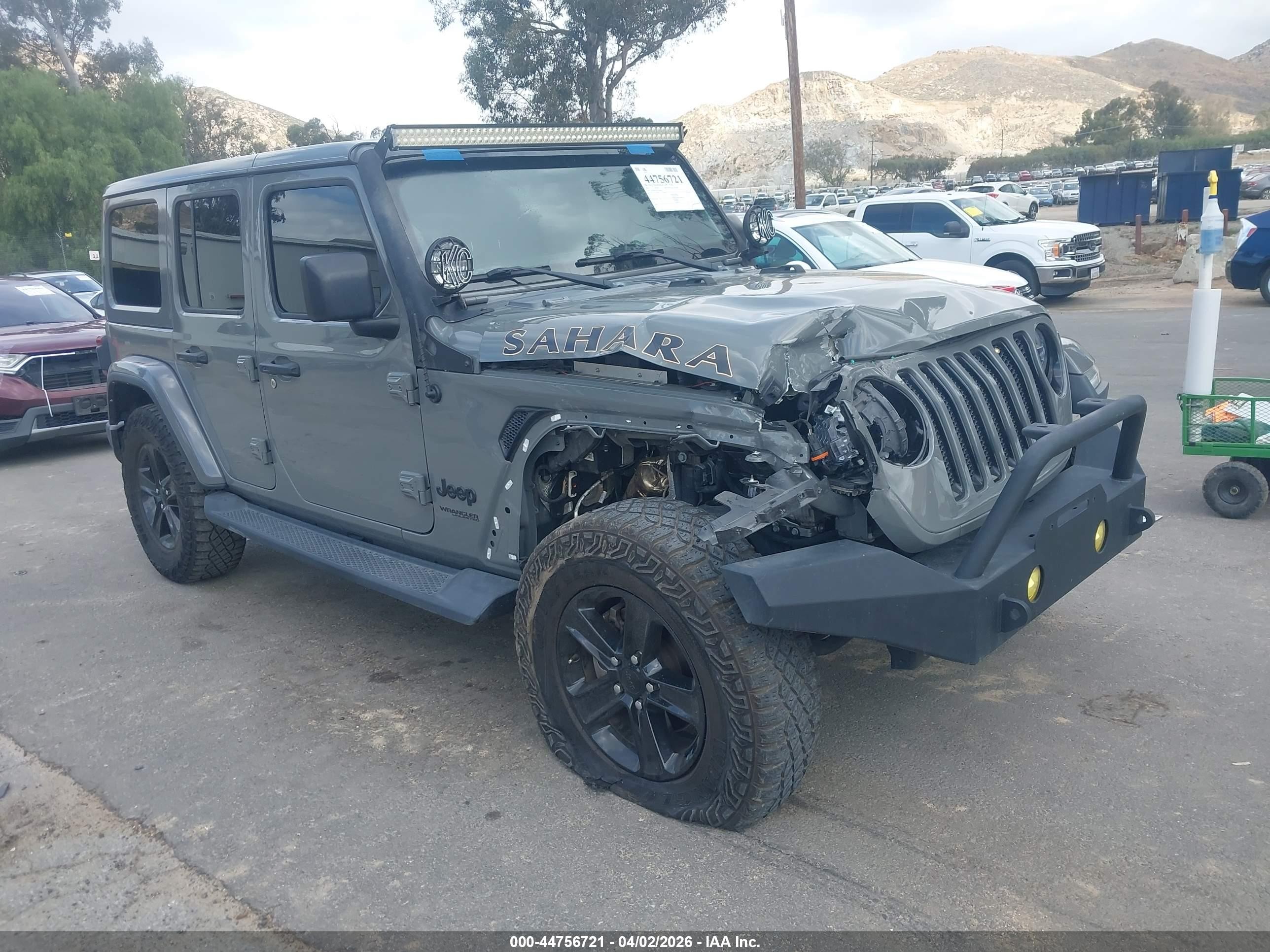 2022 Jeep Wrangler Unlimited Sahara, VIN 1C4HJXEG6NW110053 — Front end