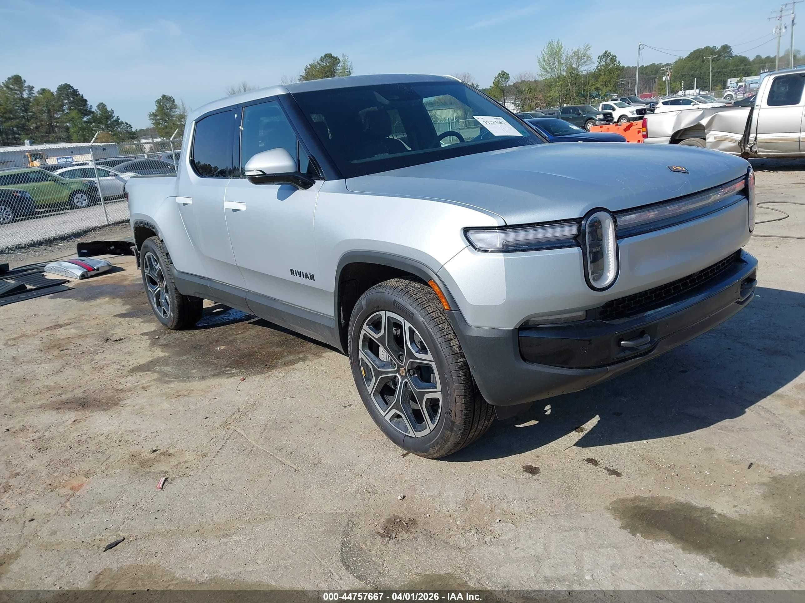 2026 Rivian R1T Adventure, VIN 7FCTGCAAXTN045126 — Rear end