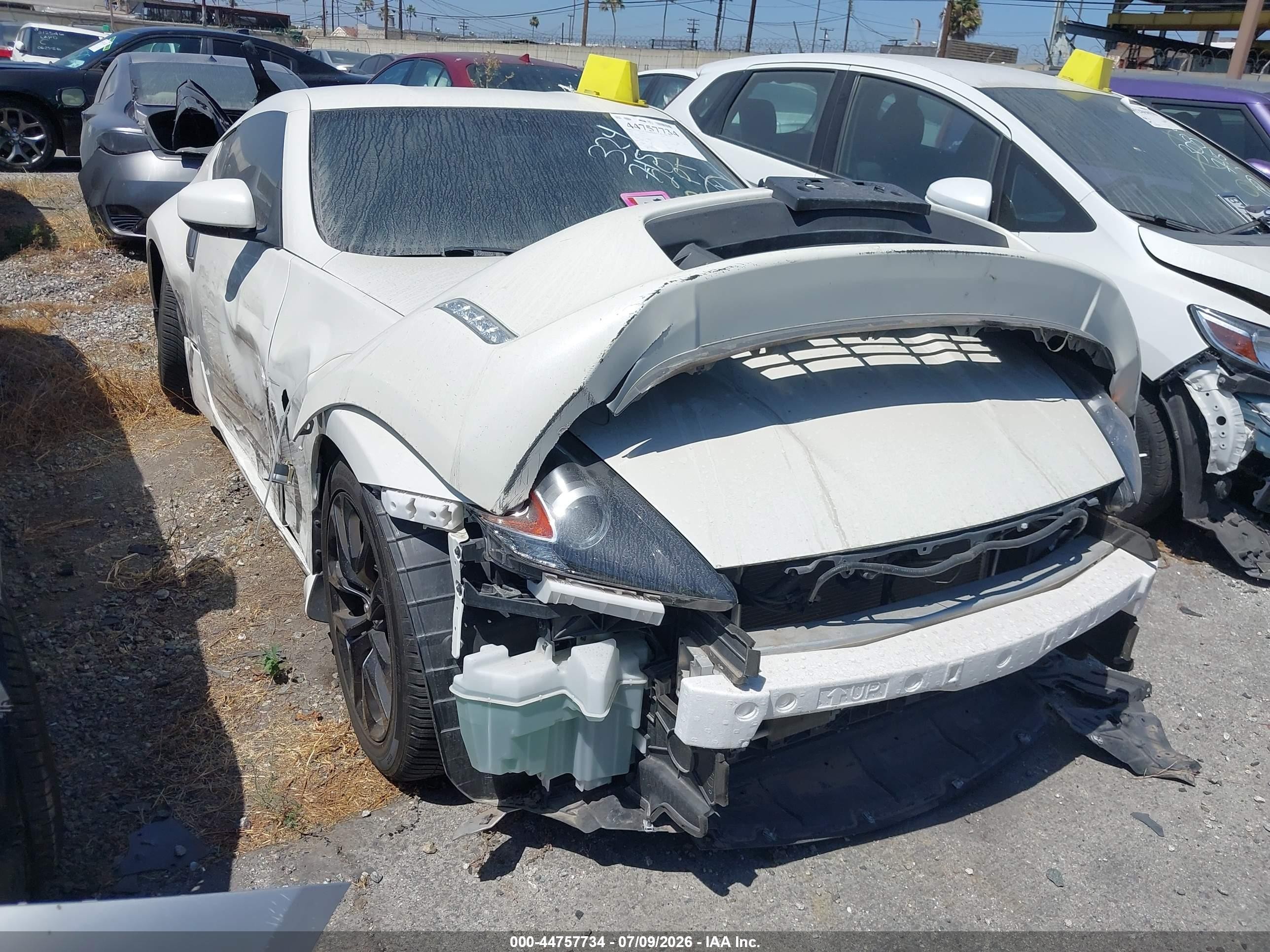 2018 Nissan 370Z, VIN JN1AZ4EH3JM572712 — Side