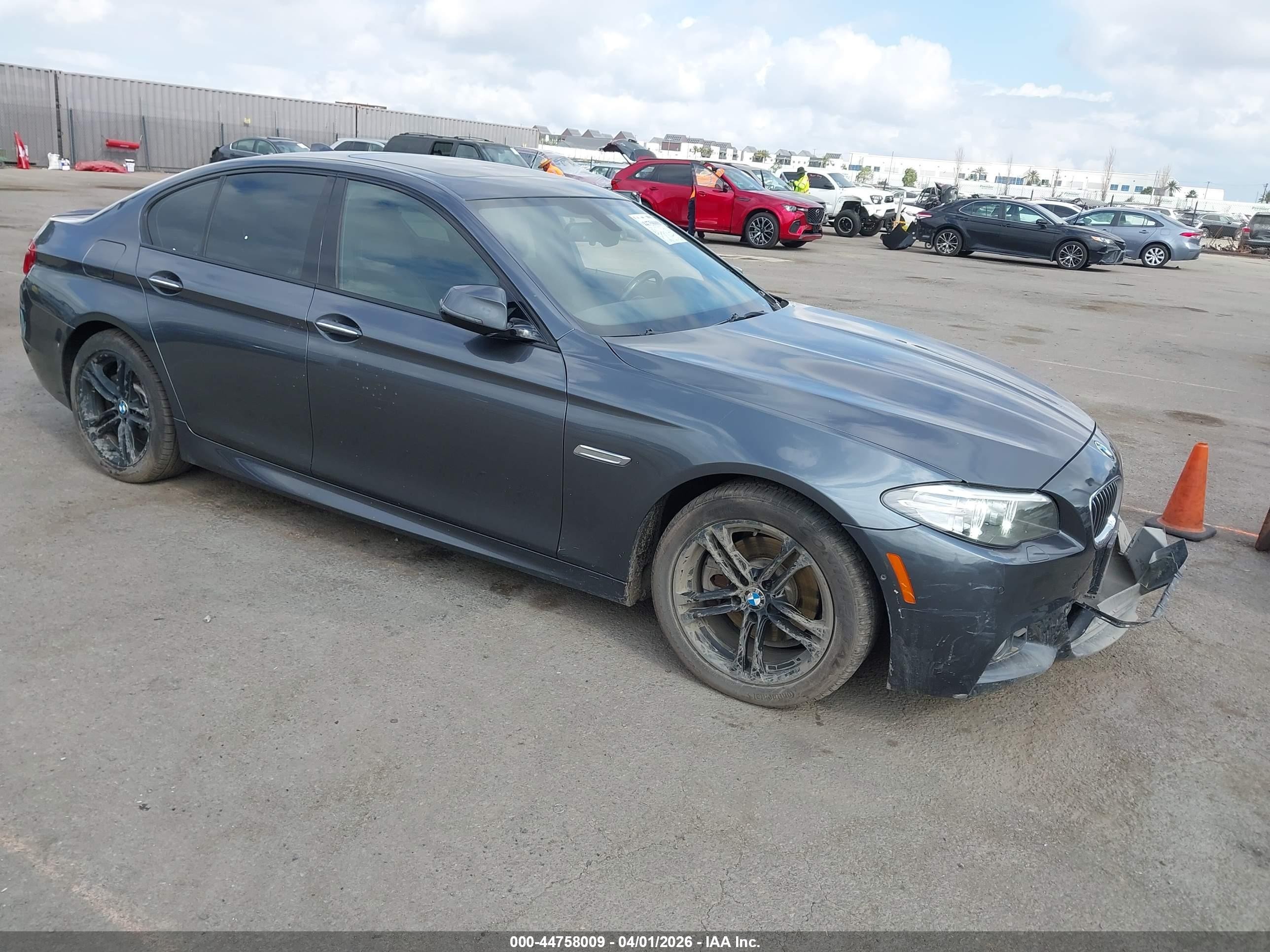 2016 BMW 5 Series 528i xDrive, VIN WBA5A7C52GG149978 — Front end