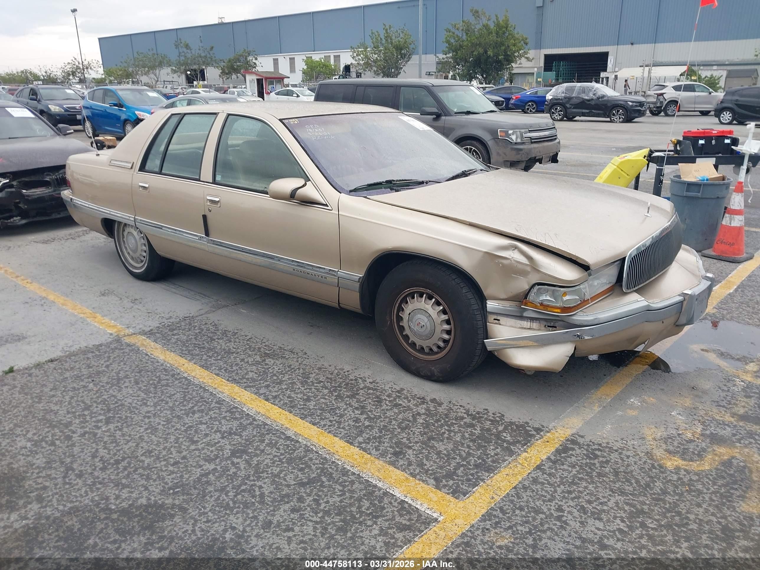 1996 Buick Roadmaster Collectors Edition, VIN 1G4BN52PXTR421950 — Перед