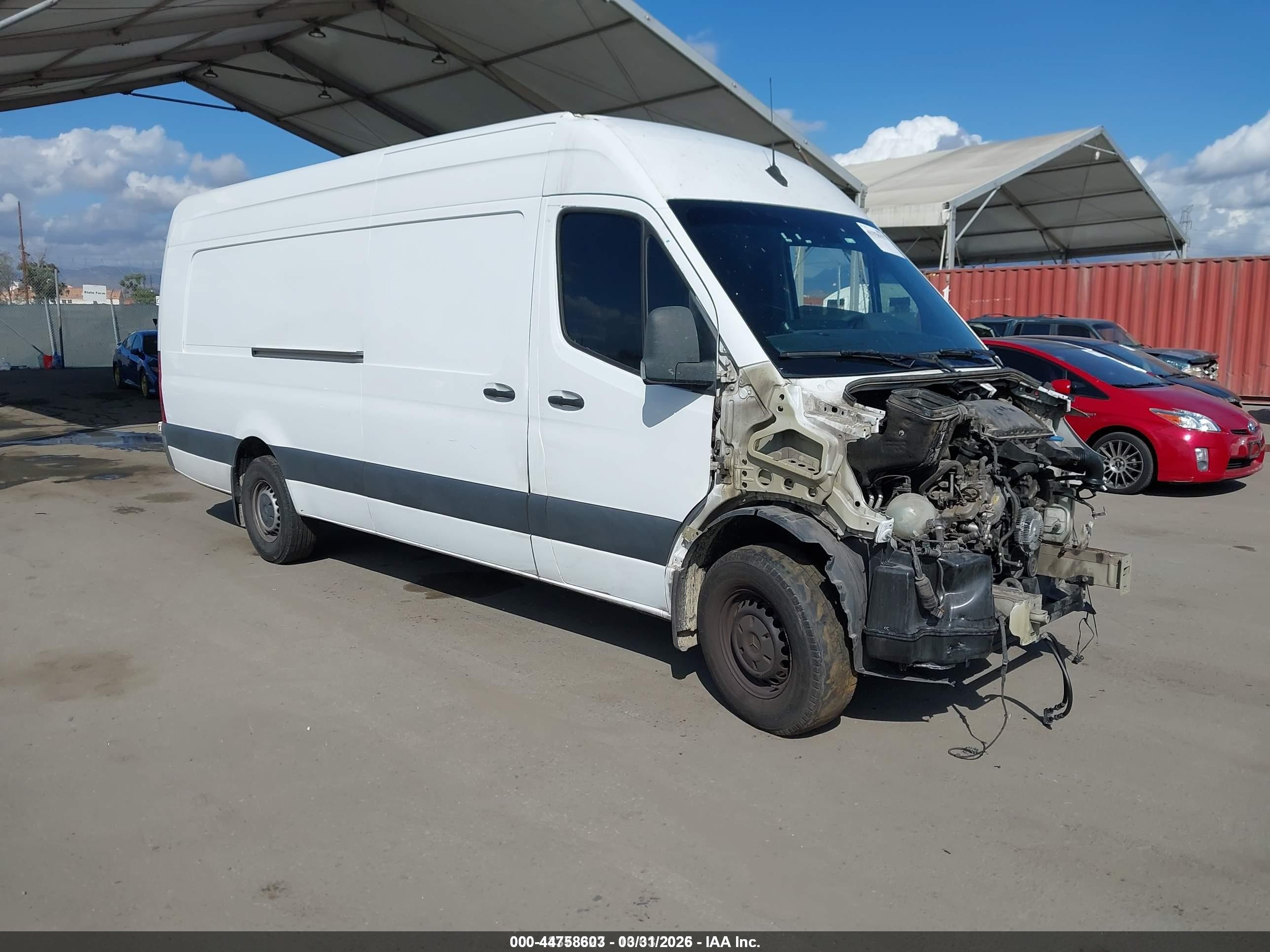 2021 Mercedes-Benz Sprinter Cargo, VIN W1Y4EDHY3MT069219 — Front end