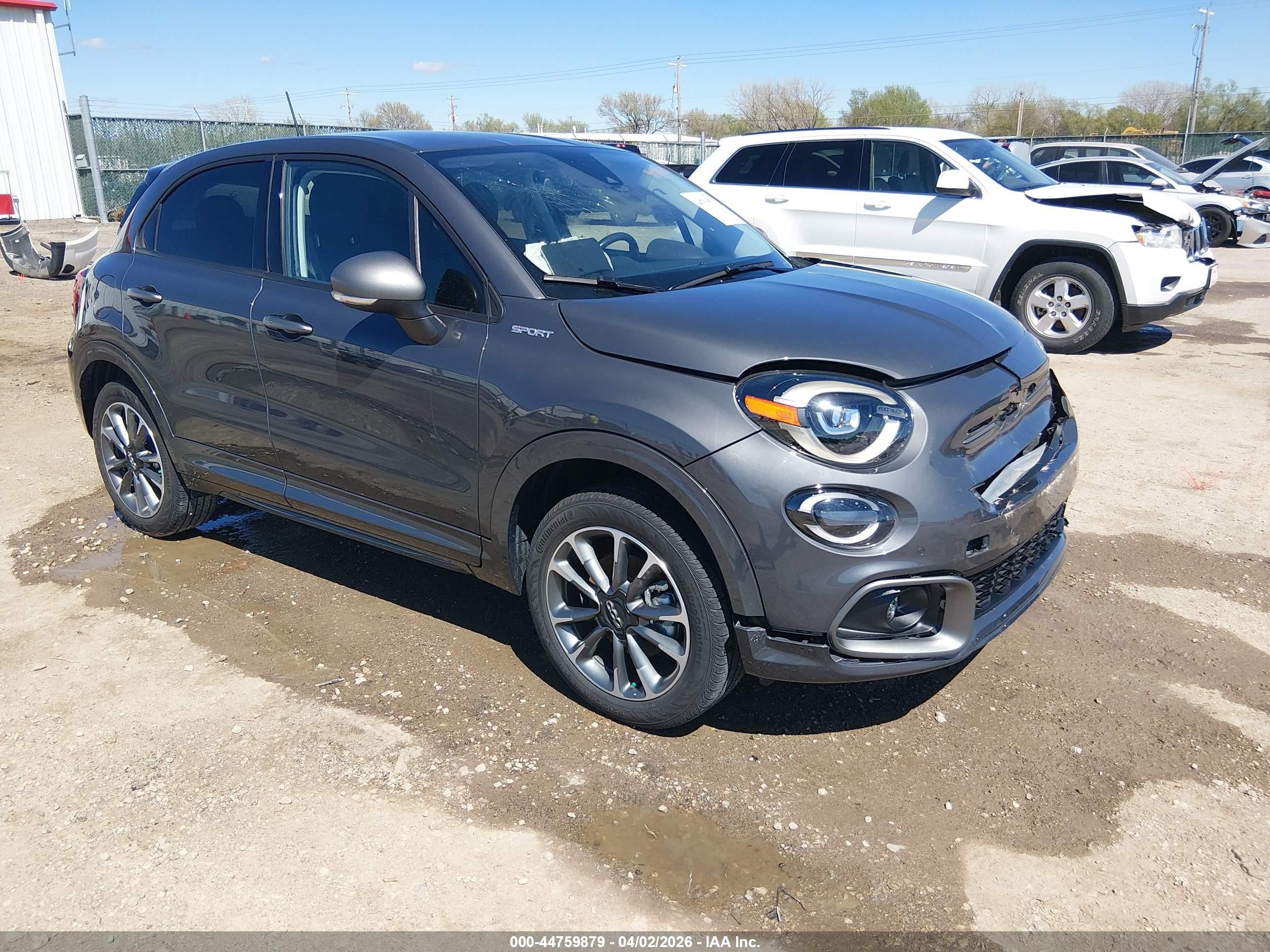 2023 FIAT 500X Sport, VIN ZFBNF3B12PPA28367 — Перед