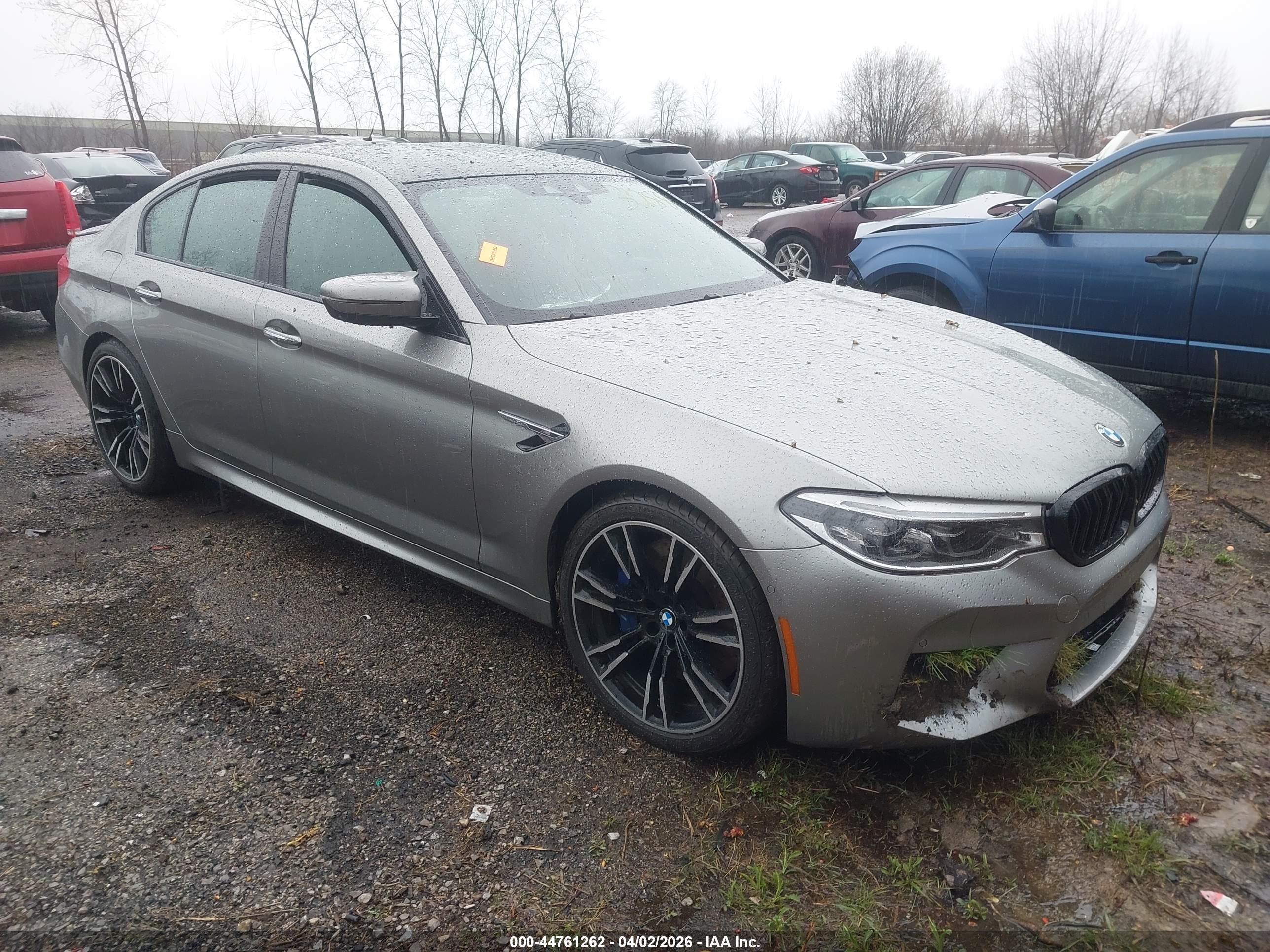 2018 BMW M5, VIN WBSJF0C51JB283288 — Бок