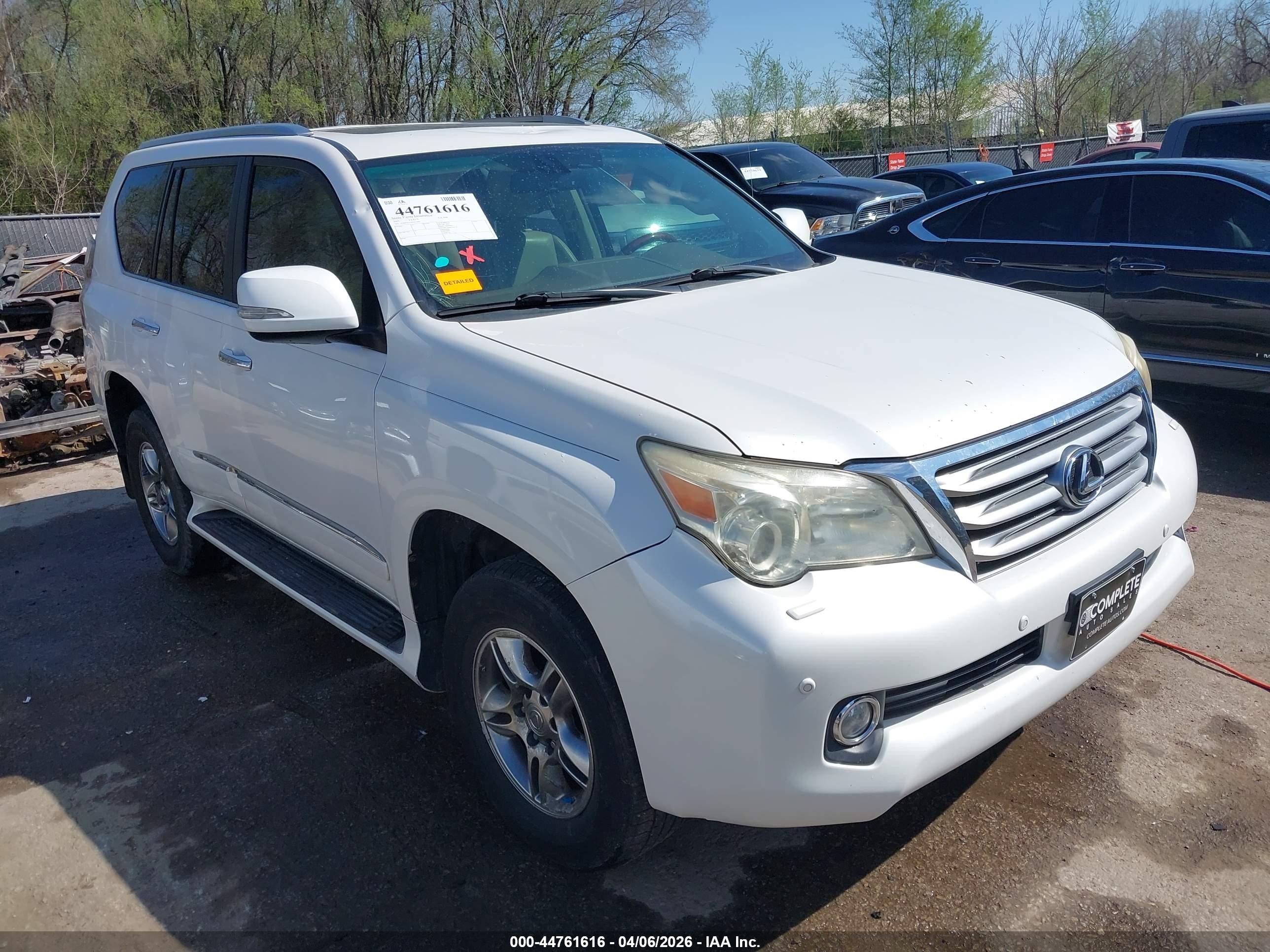 2011 Lexus GX 460 Premium, VIN JTJJM7FX5B5021693 — Roof