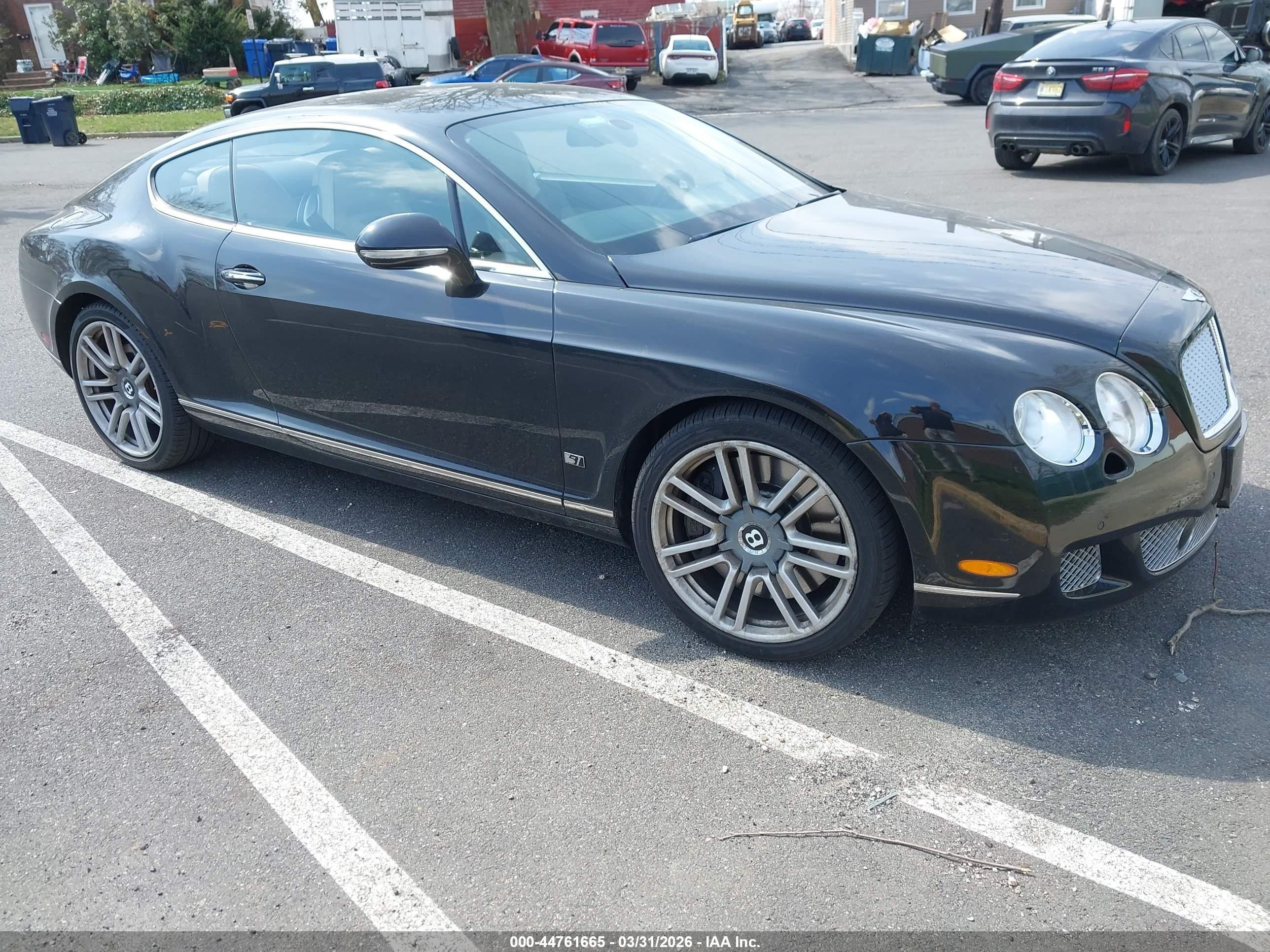 2010 Bentley Continental GT, VIN SCBCR7ZAXAC065190 — Side