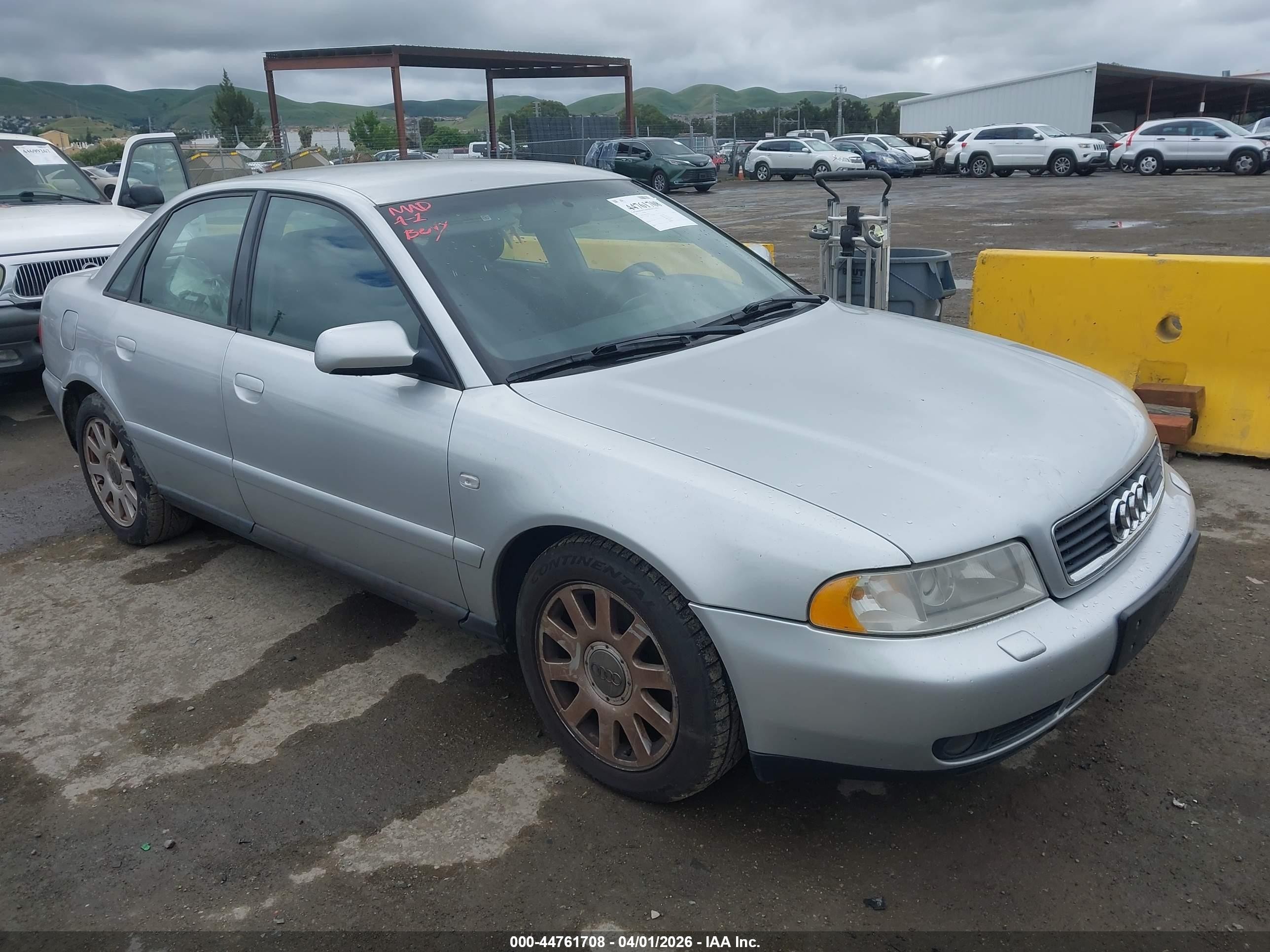 2001 Audi A4, VIN WAUDC68D81A058577 — Normal wear