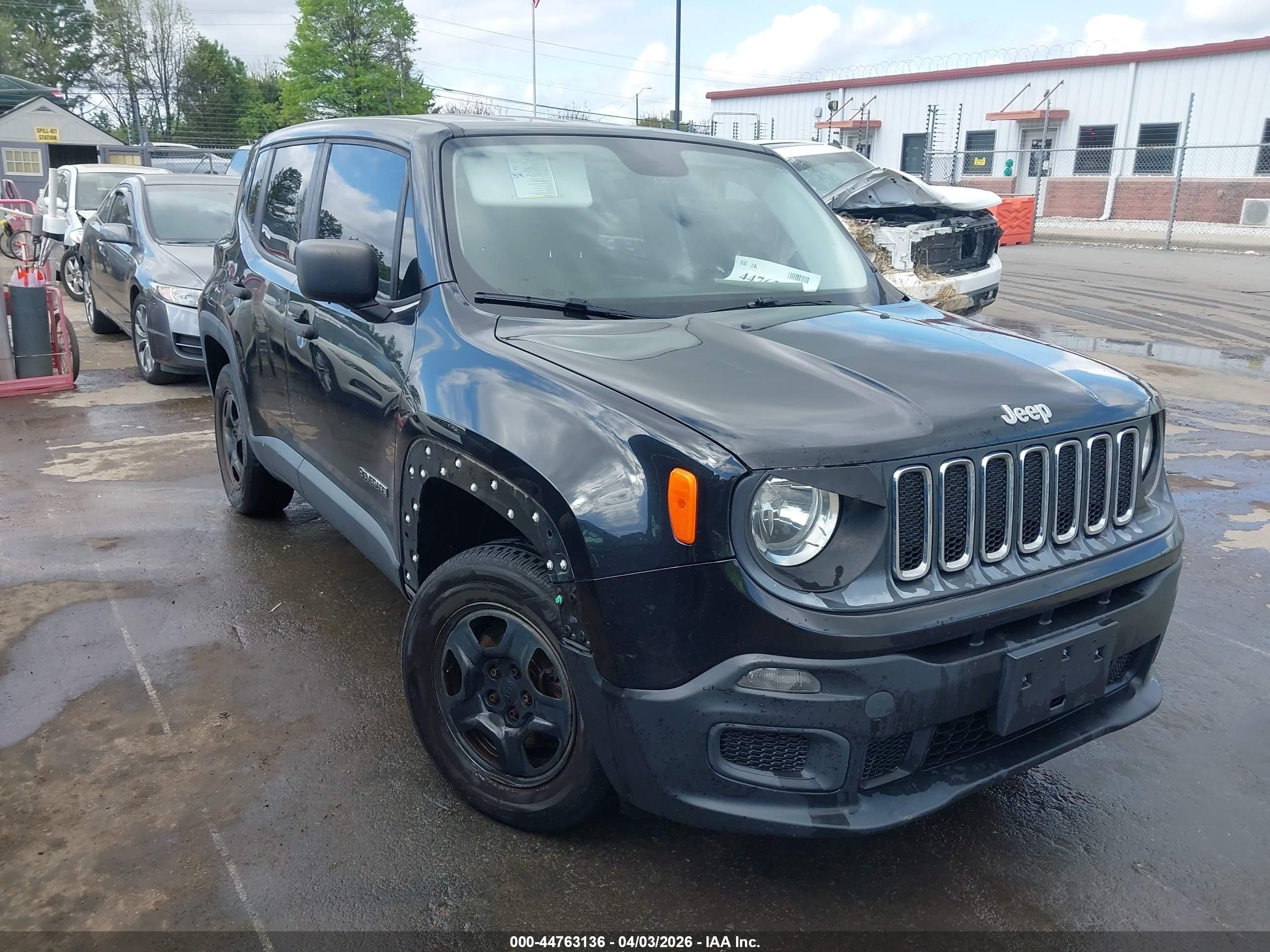 2015 Jeep Renegade Sport, VIN ZACCJBAT9FPC20108 — Front end