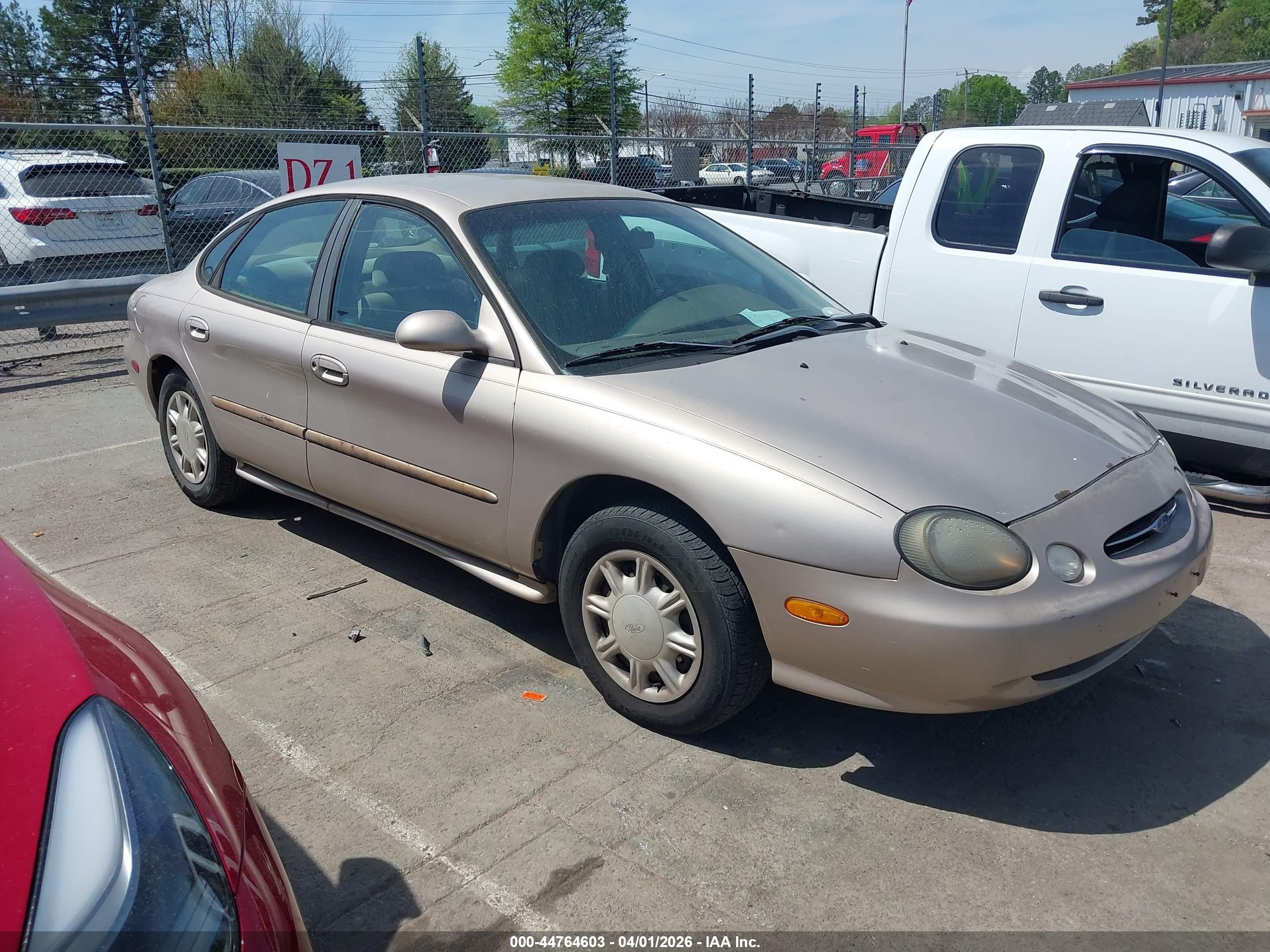 1998 Ford Taurus LX, VIN 1FAFP52U0WG154619 — Зад