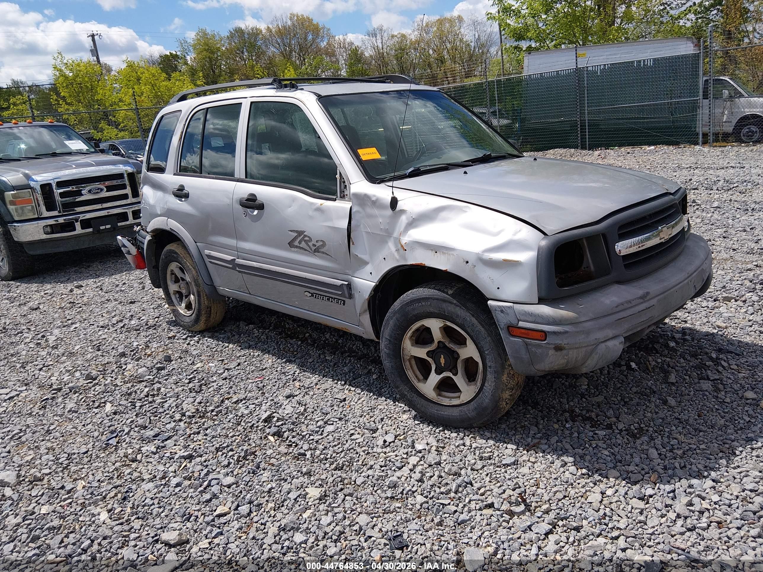 2002 Chevrolet Tracker ZR2, VIN 2CNBJ734626939057 — Side