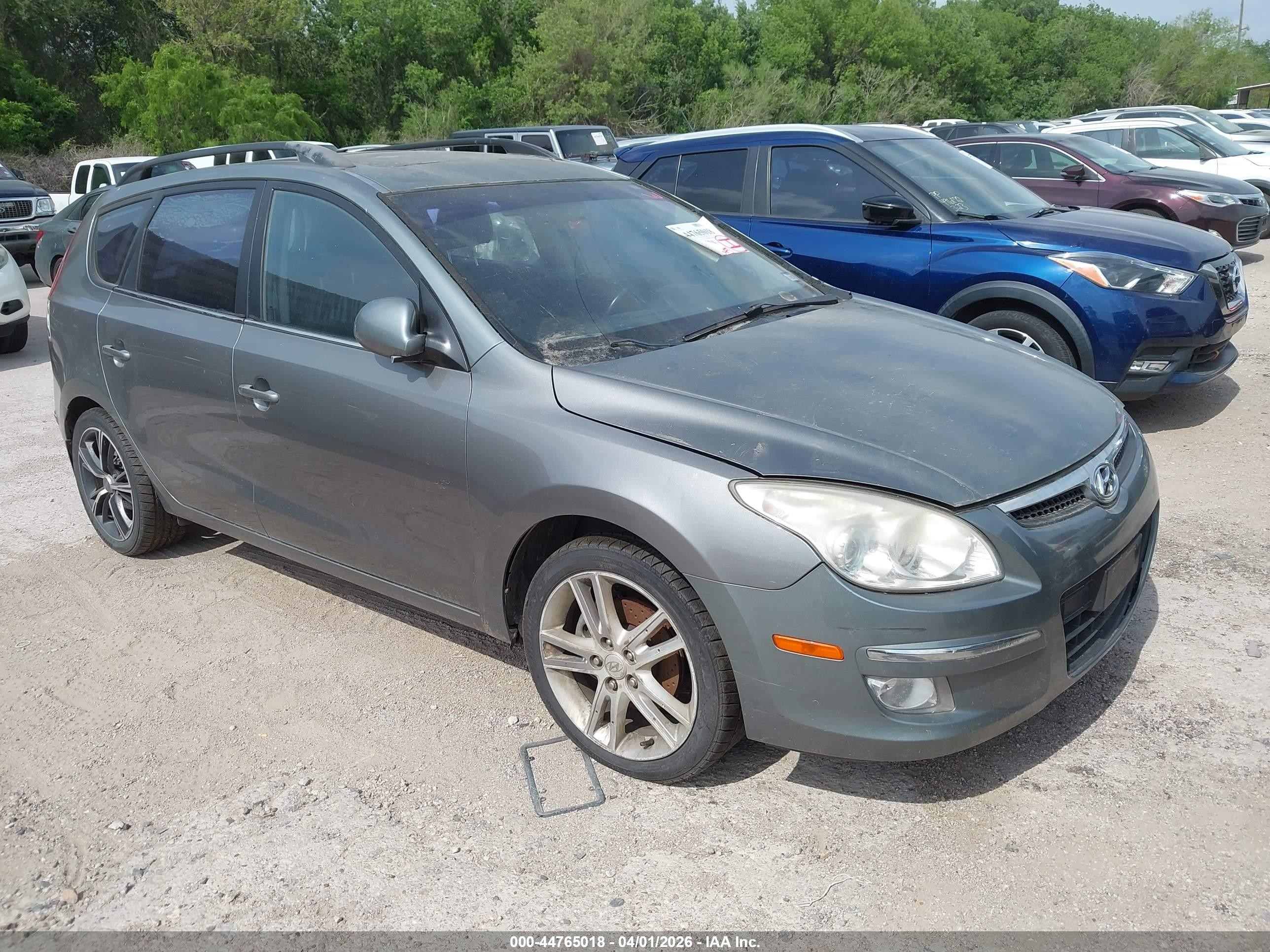 2010 Hyundai Elantra GLS, VIN KMHDC8AE4AU073041 — Normal wear