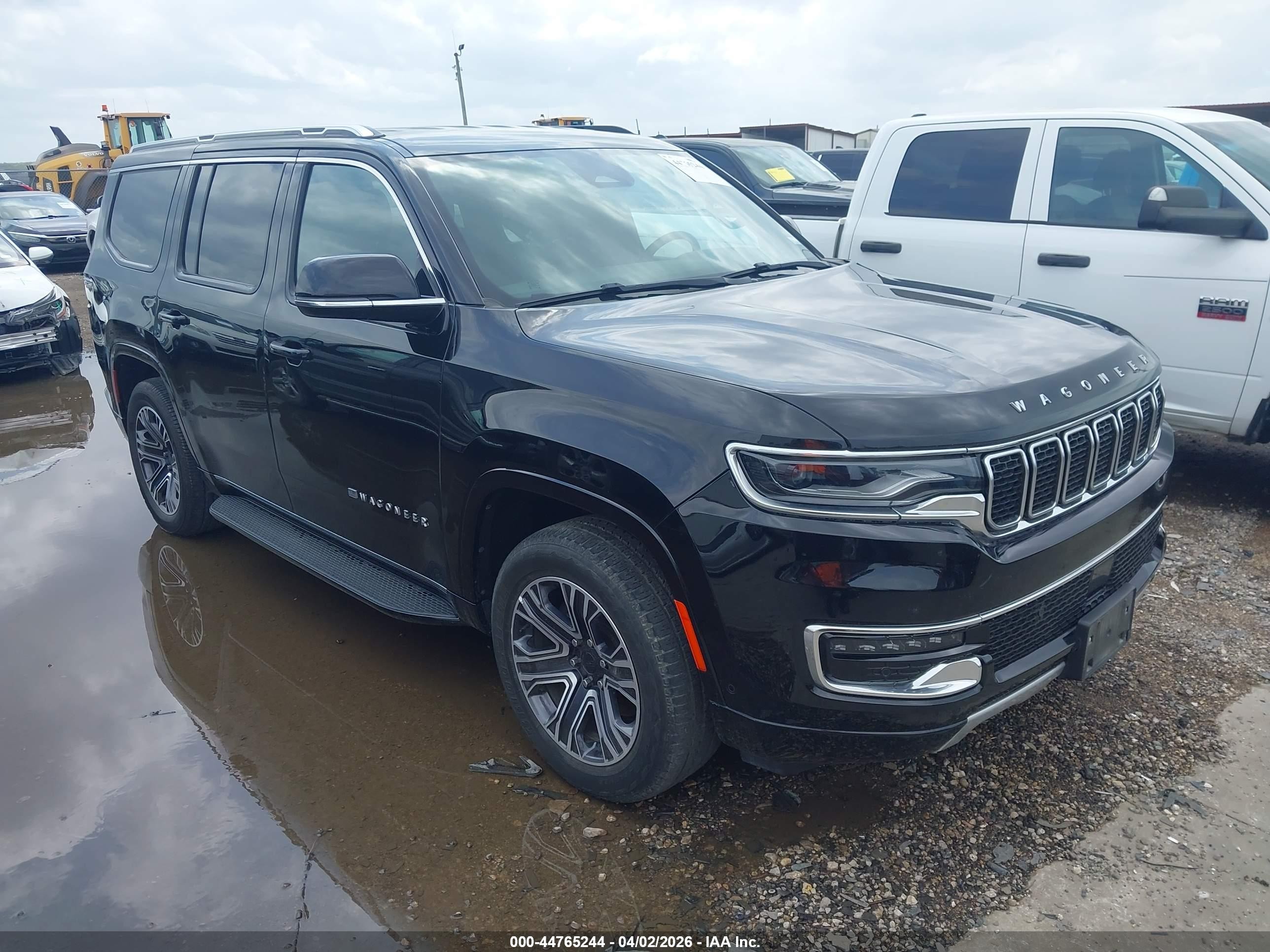 2024 Jeep Wagoneer Series II, VIN 1C4SJUBP7RS176987 — Зад