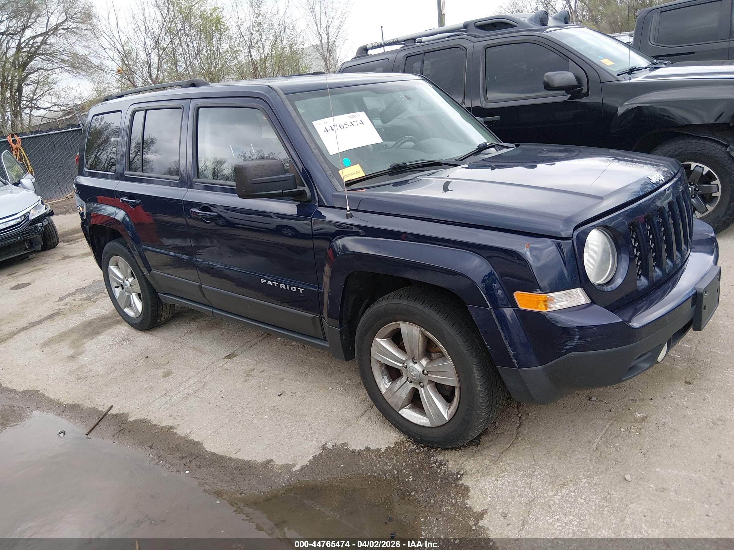 2016 Jeep Patriot High Altitude, VIN 1C4NJRFB6GD782372 — Front end