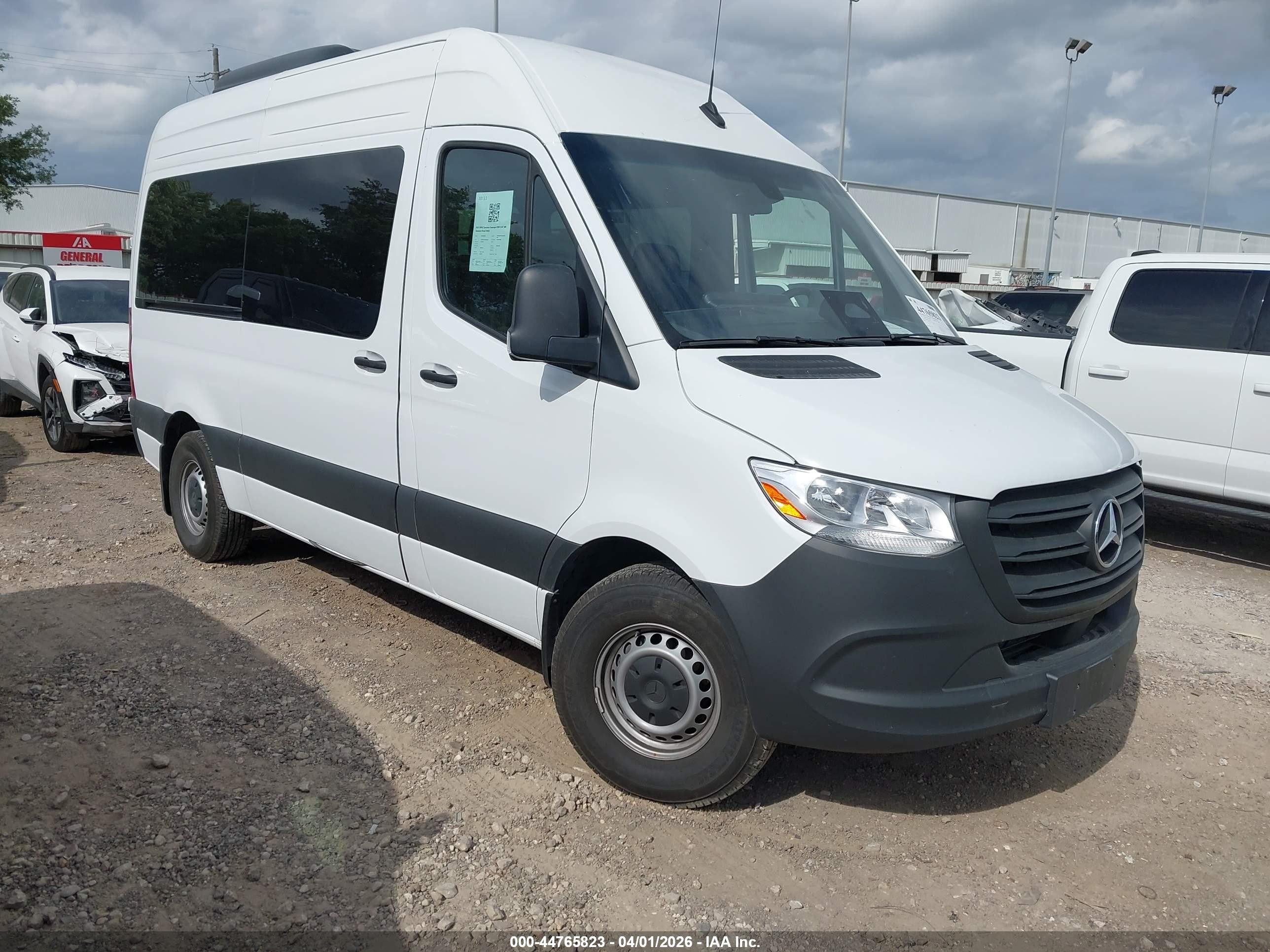 2025 Mercedes-Benz Sprinter Passenger, VIN W1Z4KFHY8SP823821 — Roof