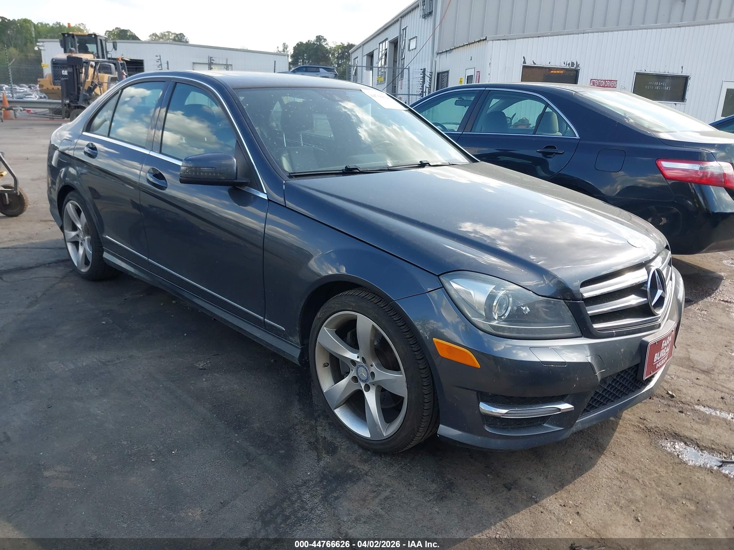 2014 Mercedes-Benz C 350 Sport, VIN WDDGF5HB0ER295688 — Electrical