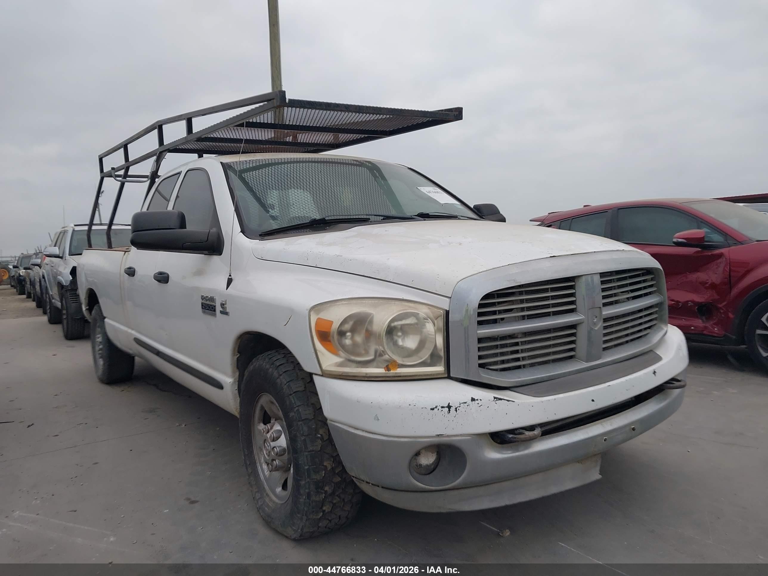 2007 Dodge 2500 SLT, VIN 3D7KR28C57G711214 — Front end