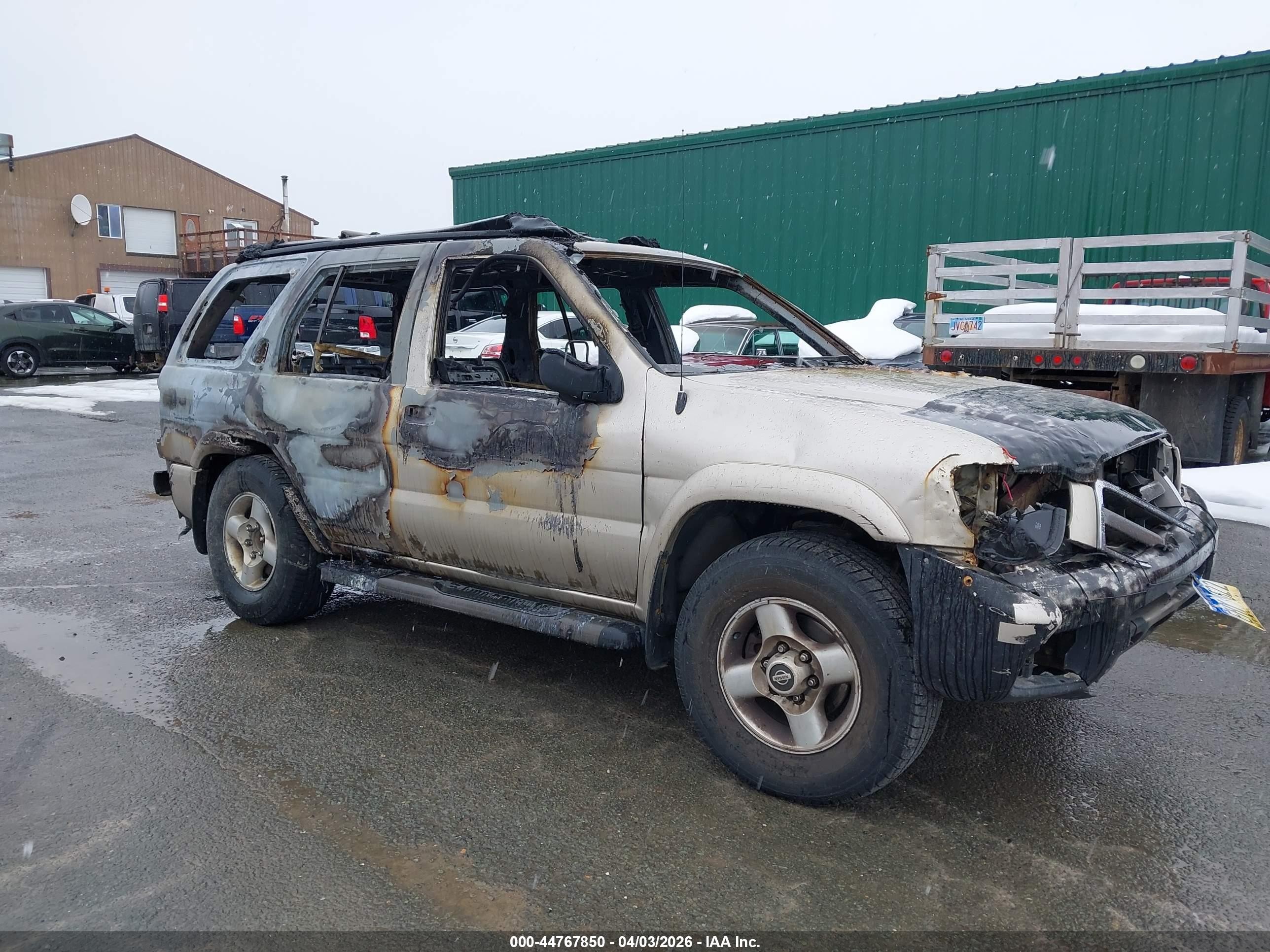 2003 Nissan Pathfinder LE, VIN JN8DR09Y93W817103 — Burn