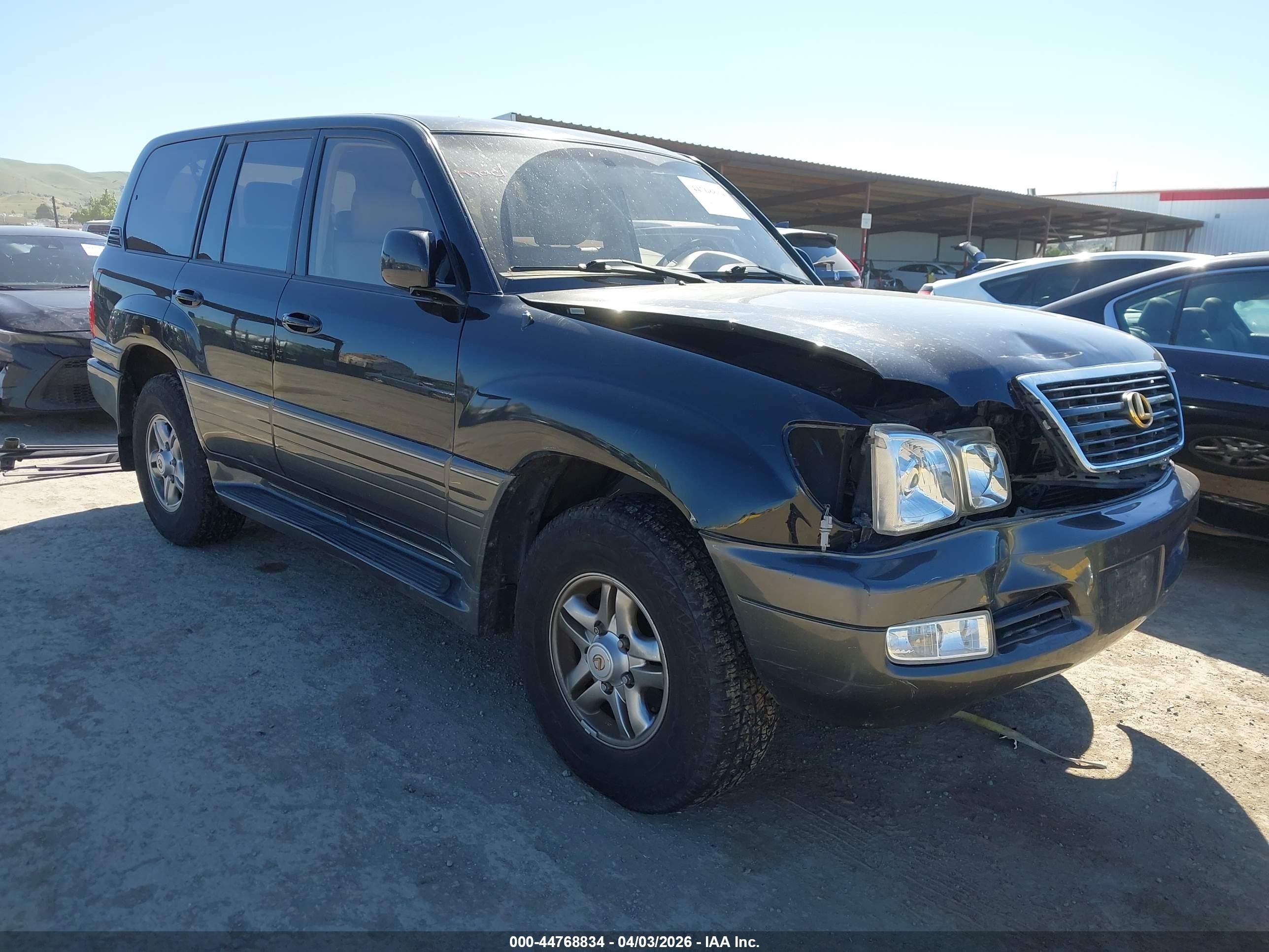 2002 Lexus LX 470, VIN JTJHT00W223515269 — All over