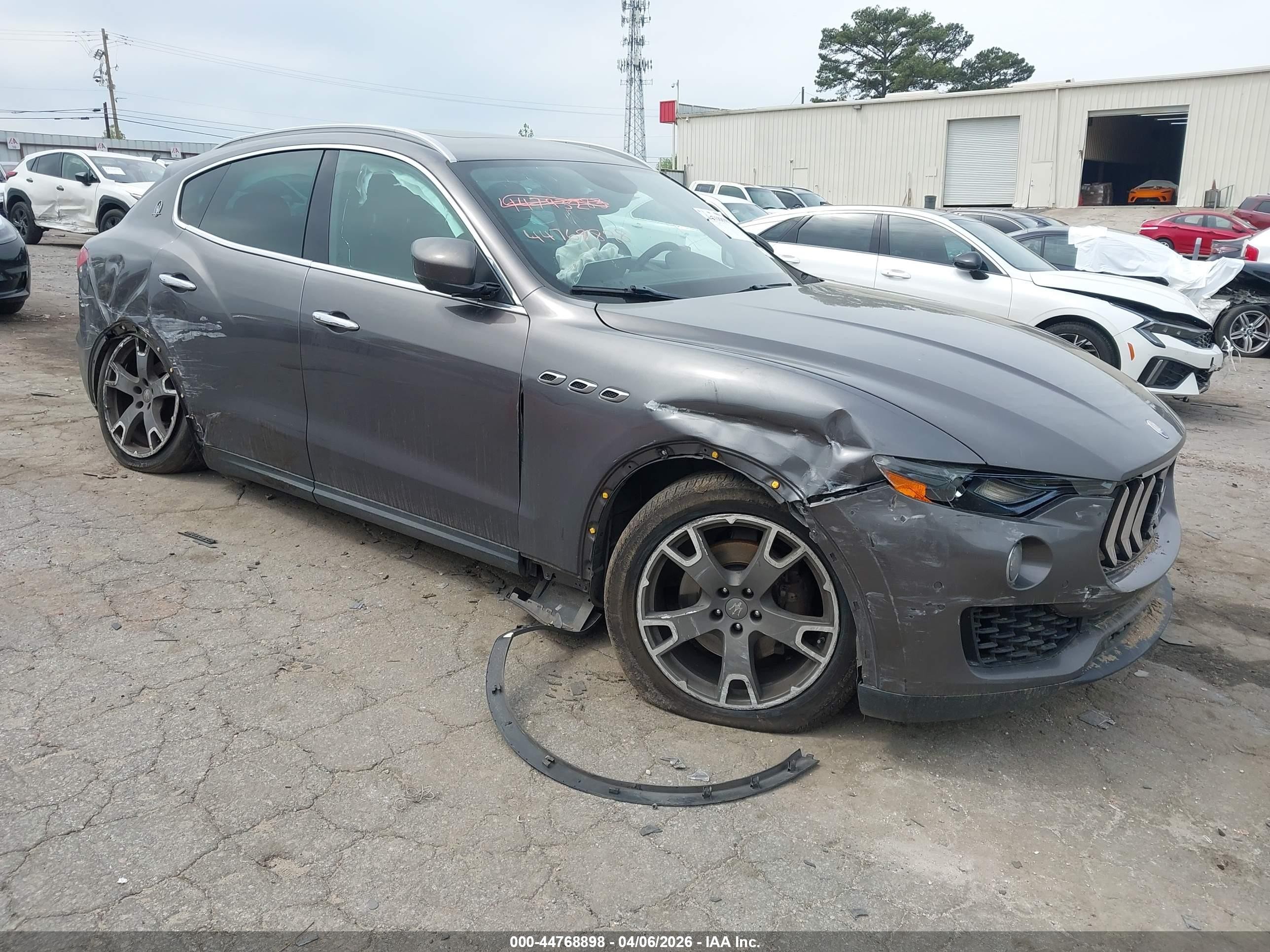 2017 Maserati Levante, VIN ZN661XUA6HX245552 — По всему кузову