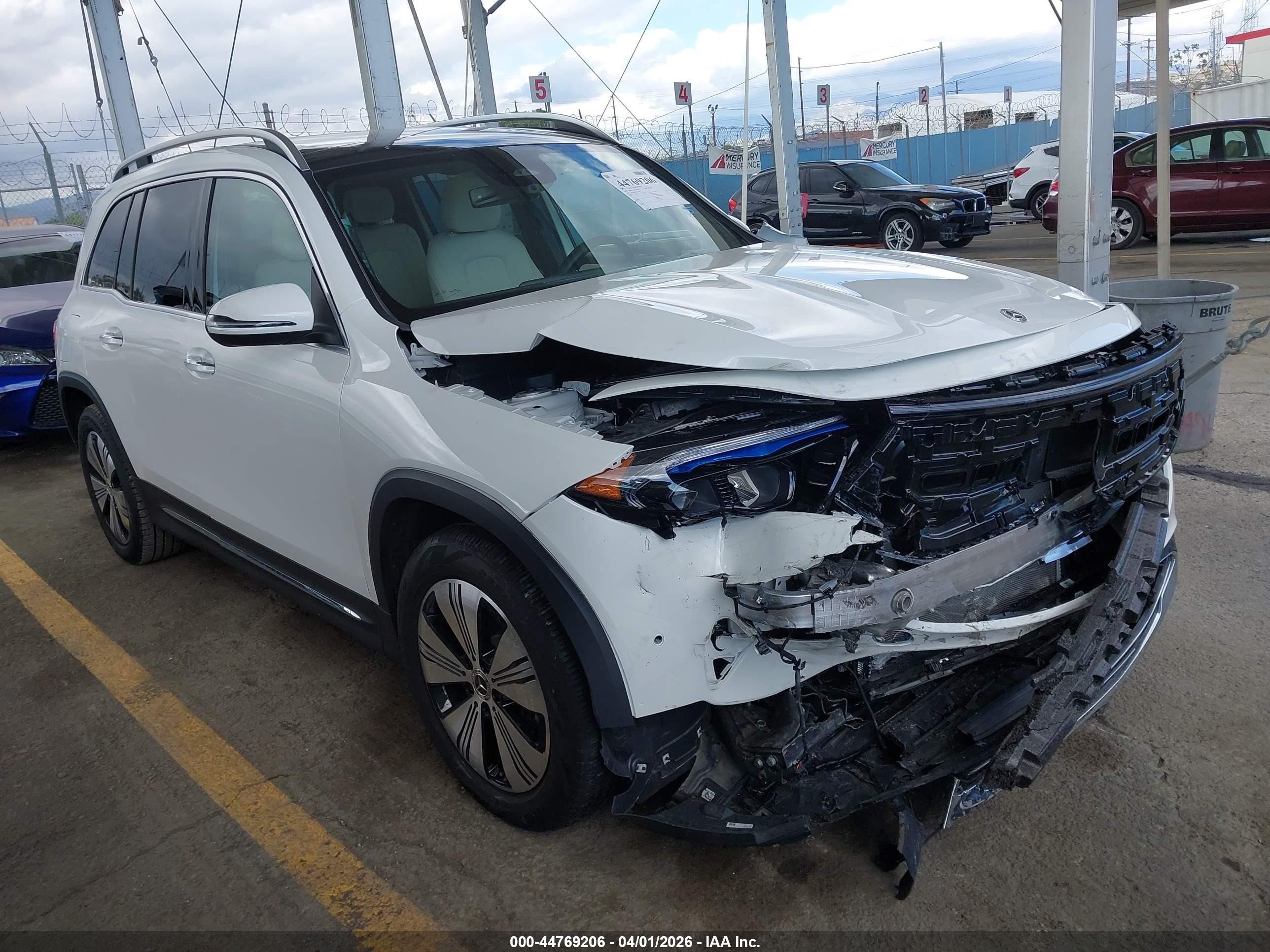 2025 Mercedes-Benz EQB 300, VIN W1N9M0KB5SN112821 — Front end
